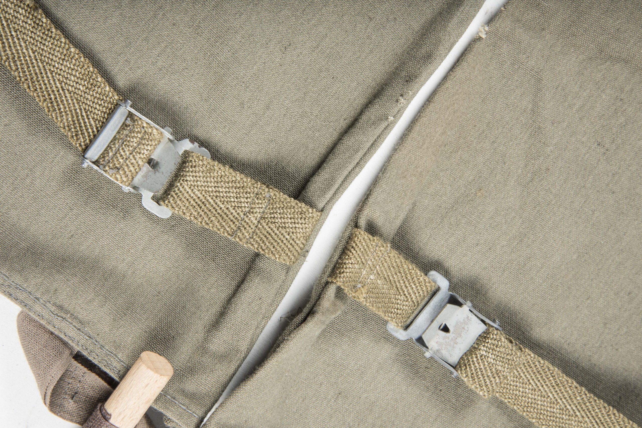 Gebirgsjäger gloves for the Windjacke marked RBNr. 0/0381/0067 — image 3