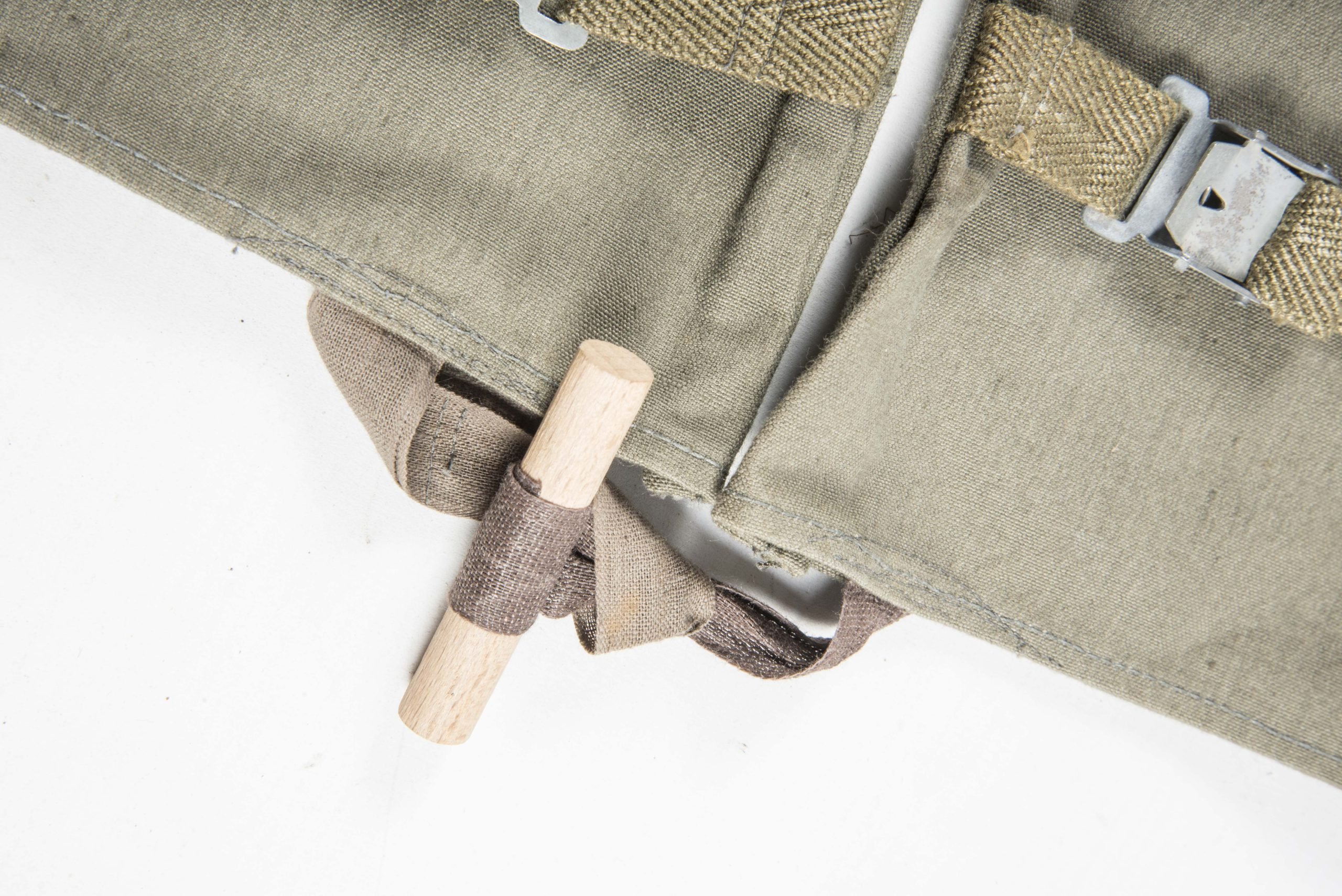 Gebirgsjäger gloves for the Windjacke marked RBNr. 0/0381/0067 — image 4