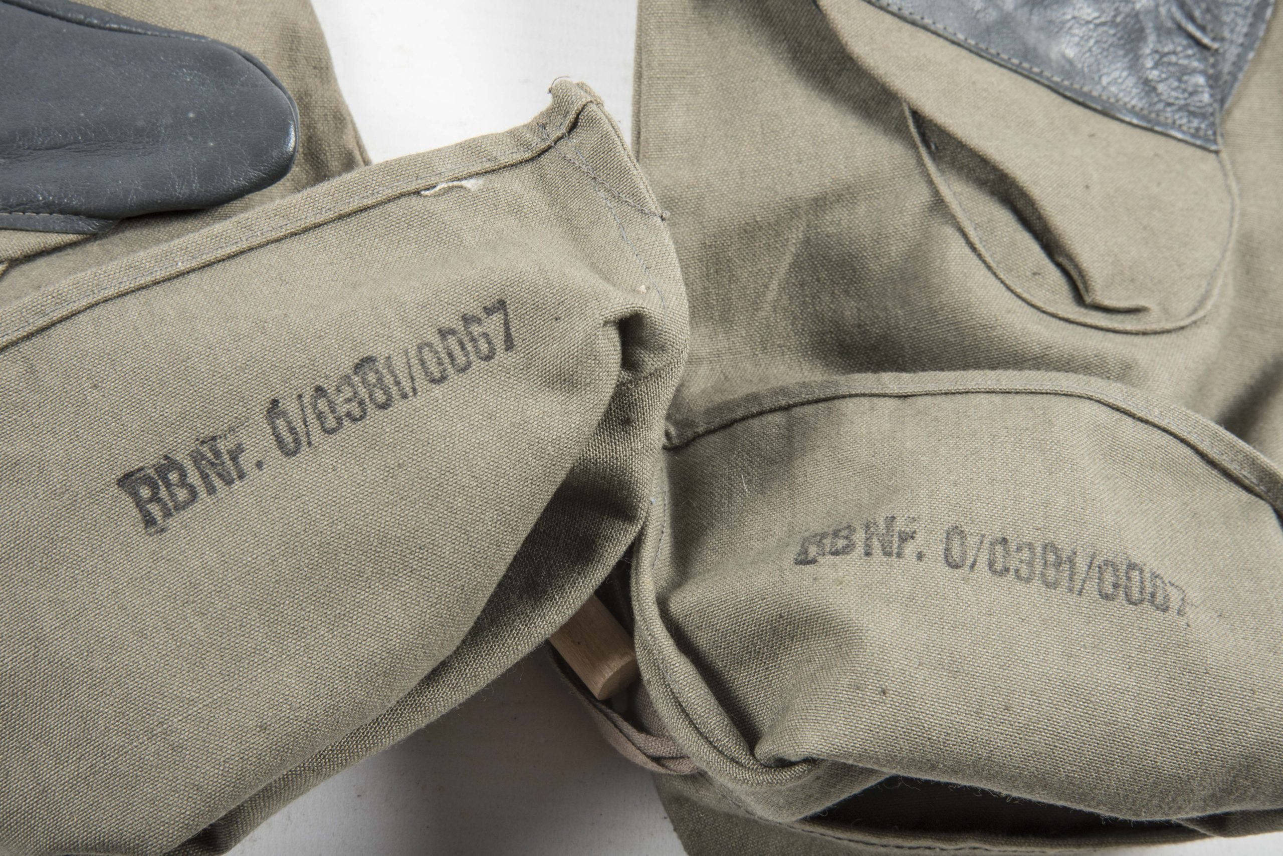 Gebirgsjäger gloves for the Windjacke marked RBNr. 0/0381/0067 — image 5