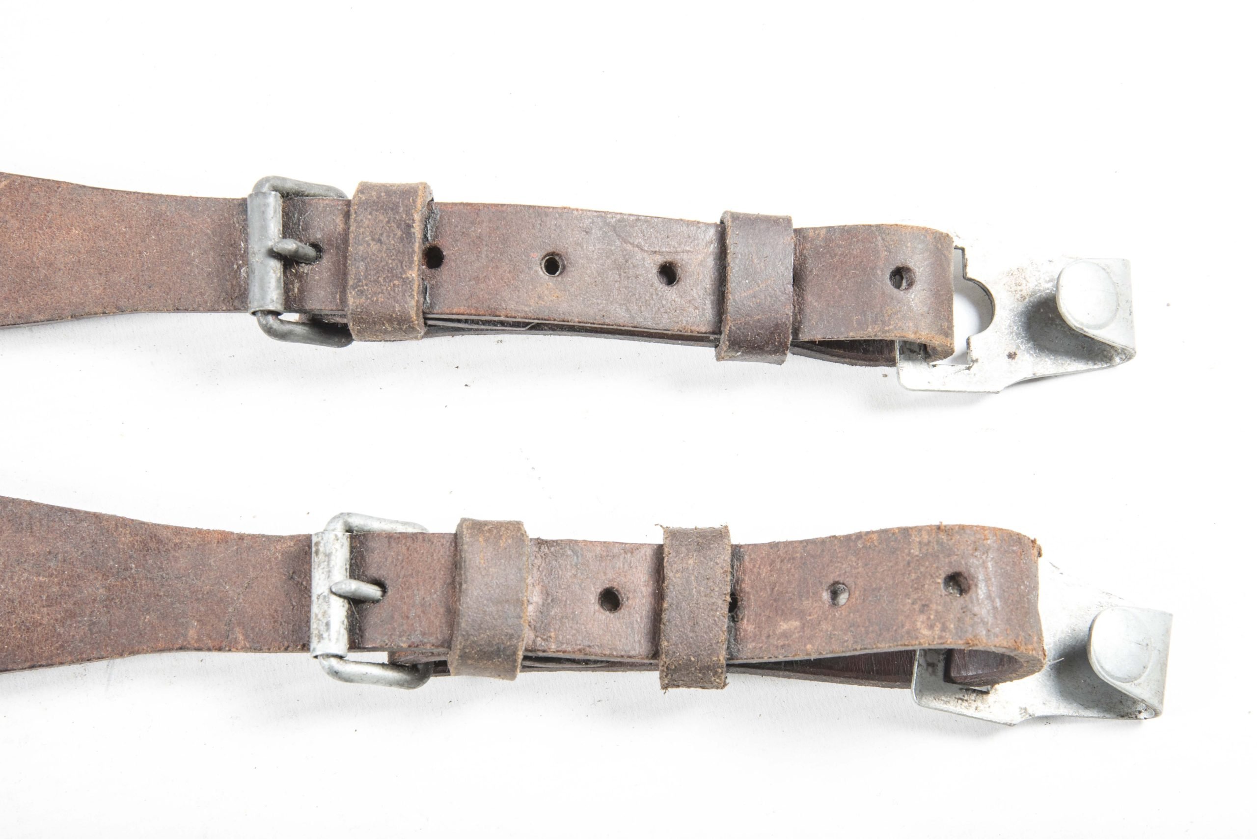 Food container carrying straps marked DLA 43 — image 2