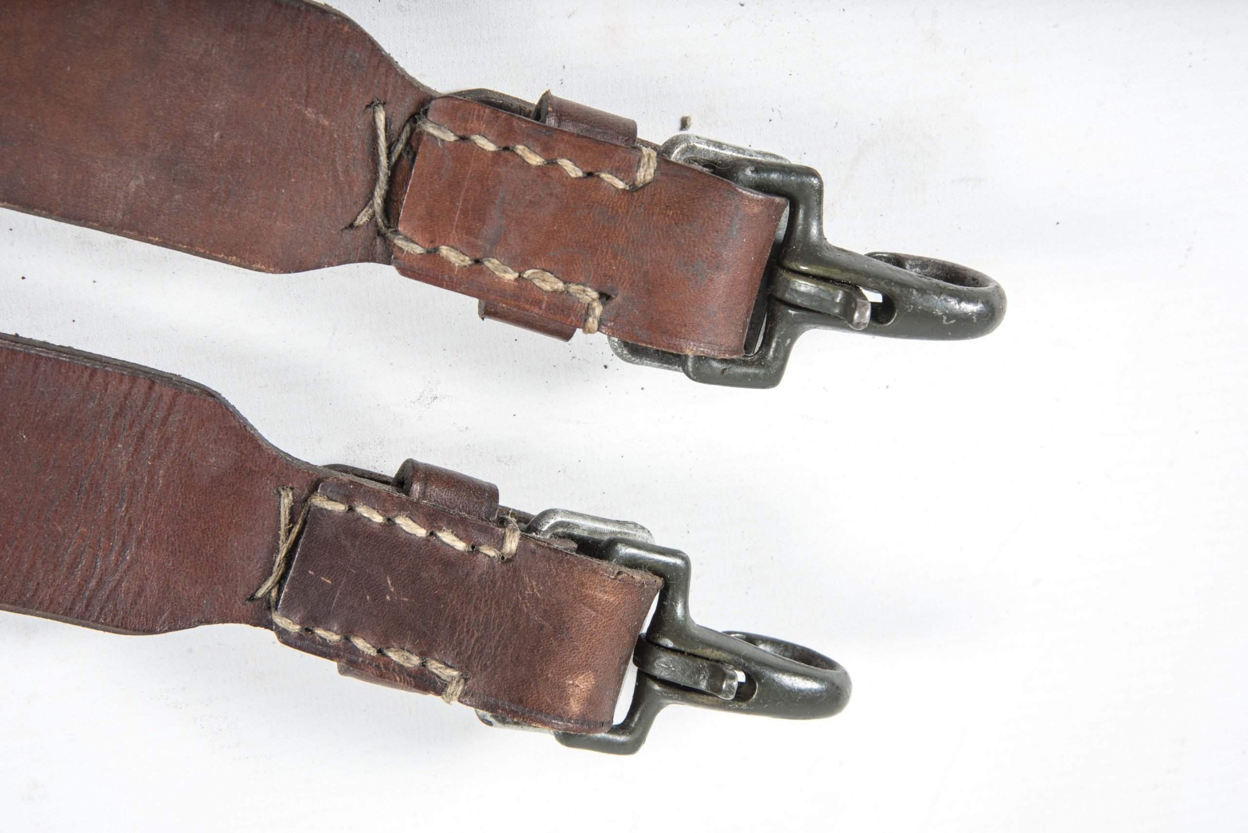 Food container carrying straps marked DLA 43 — image 6