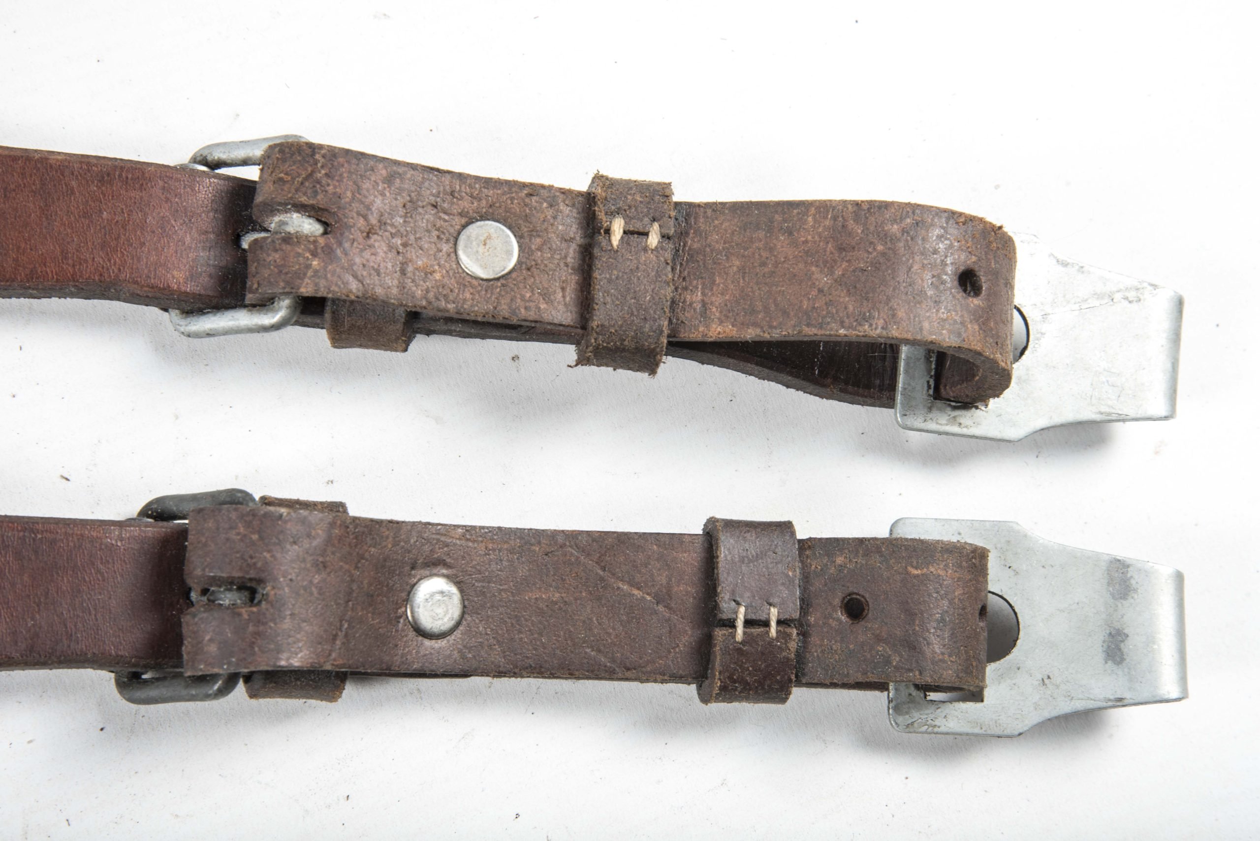 Food container carrying straps marked DLA 43 — image 7