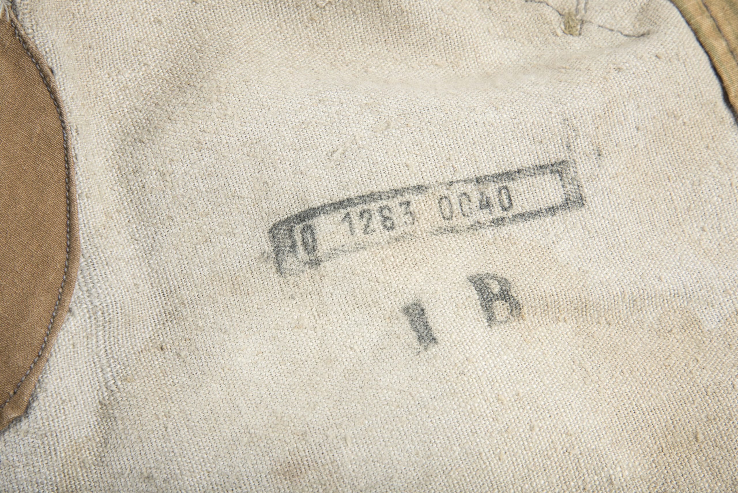 Late war Fallschirmjäger smock in Sumpftarn camouflage marked 0/1283/0040 IIB — image 12