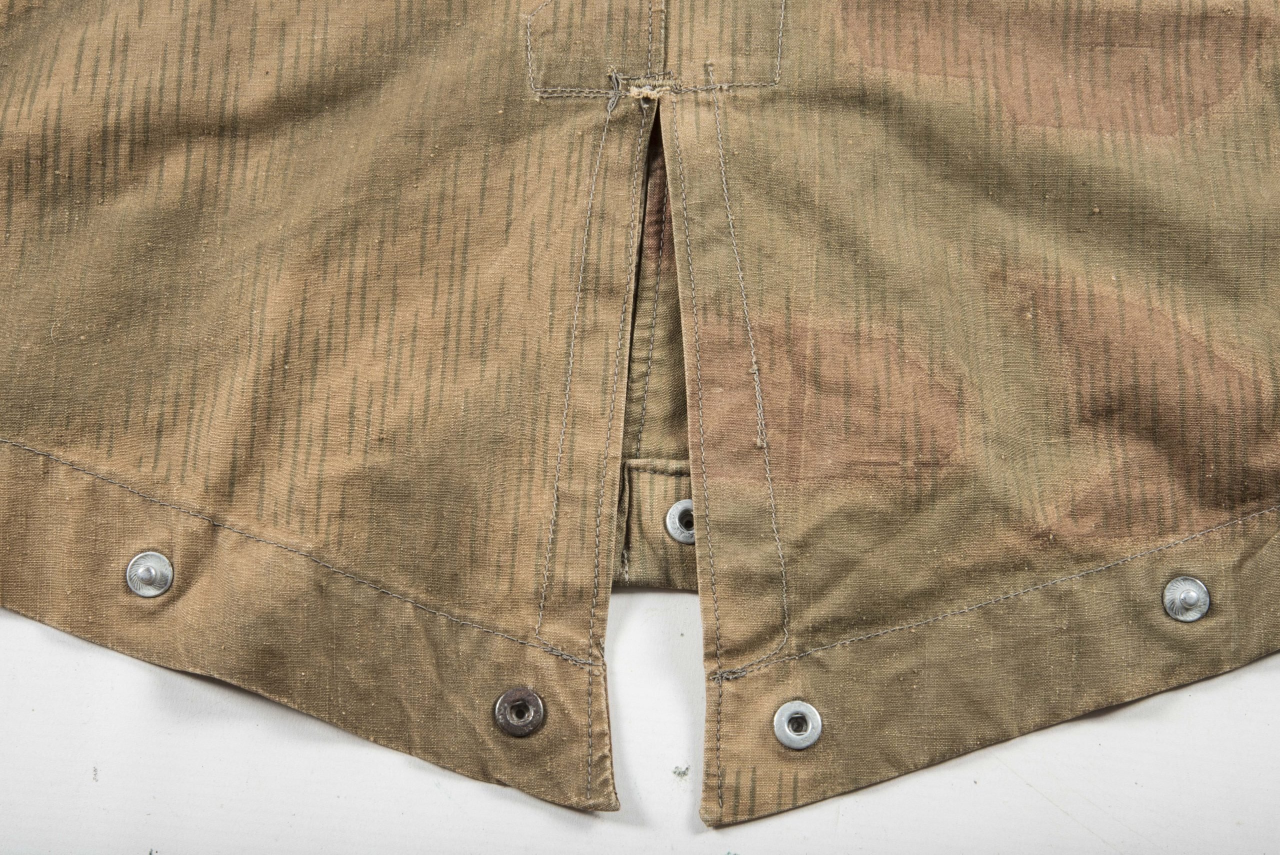 Late war Fallschirmjäger smock in Sumpftarn camouflage marked 0/1283/0040 IIB — image 15