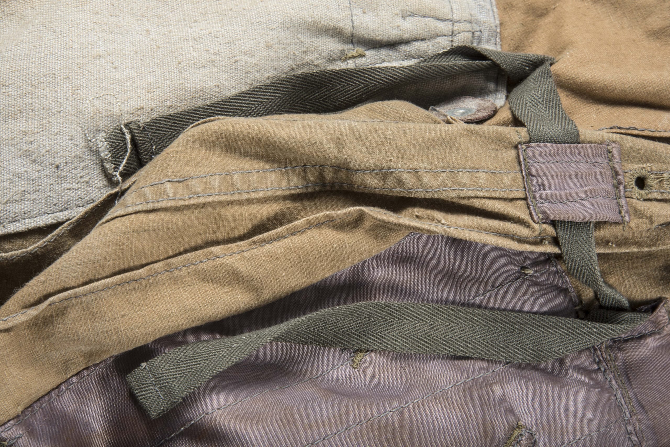 Late war Fallschirmjäger smock in Sumpftarn camouflage marked 0/1283/0040 IIB — image 9