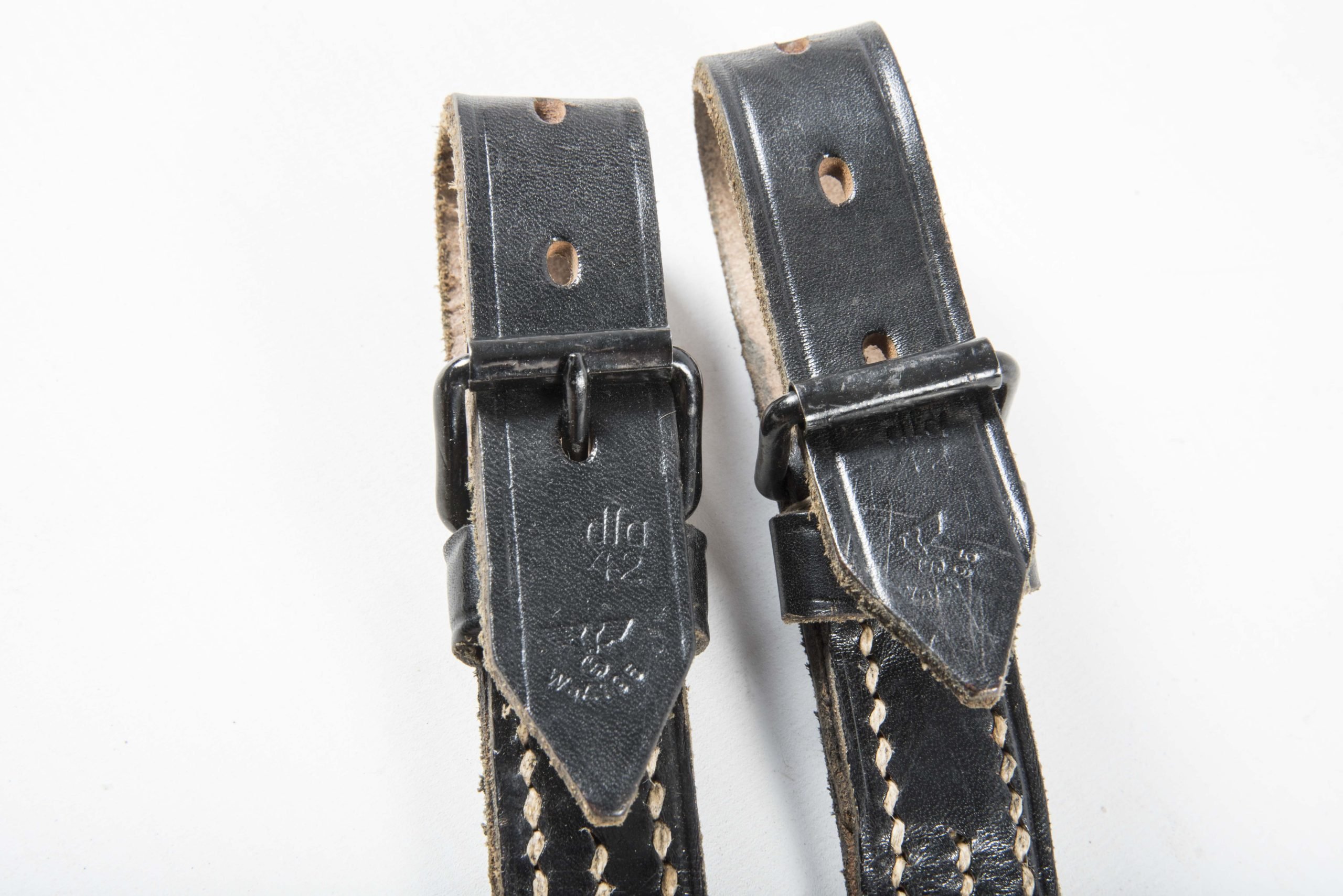 Unissued food carrier straps marked dla 42 — image 2