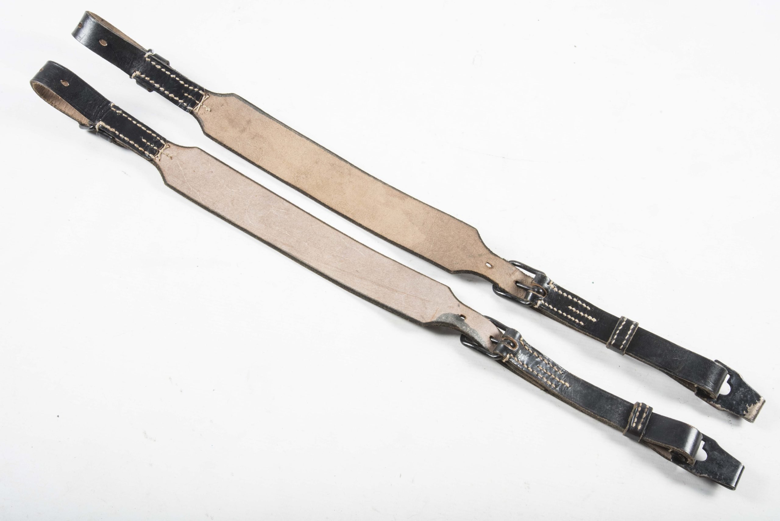 Unissued food carrier straps marked dla 42 — image 3