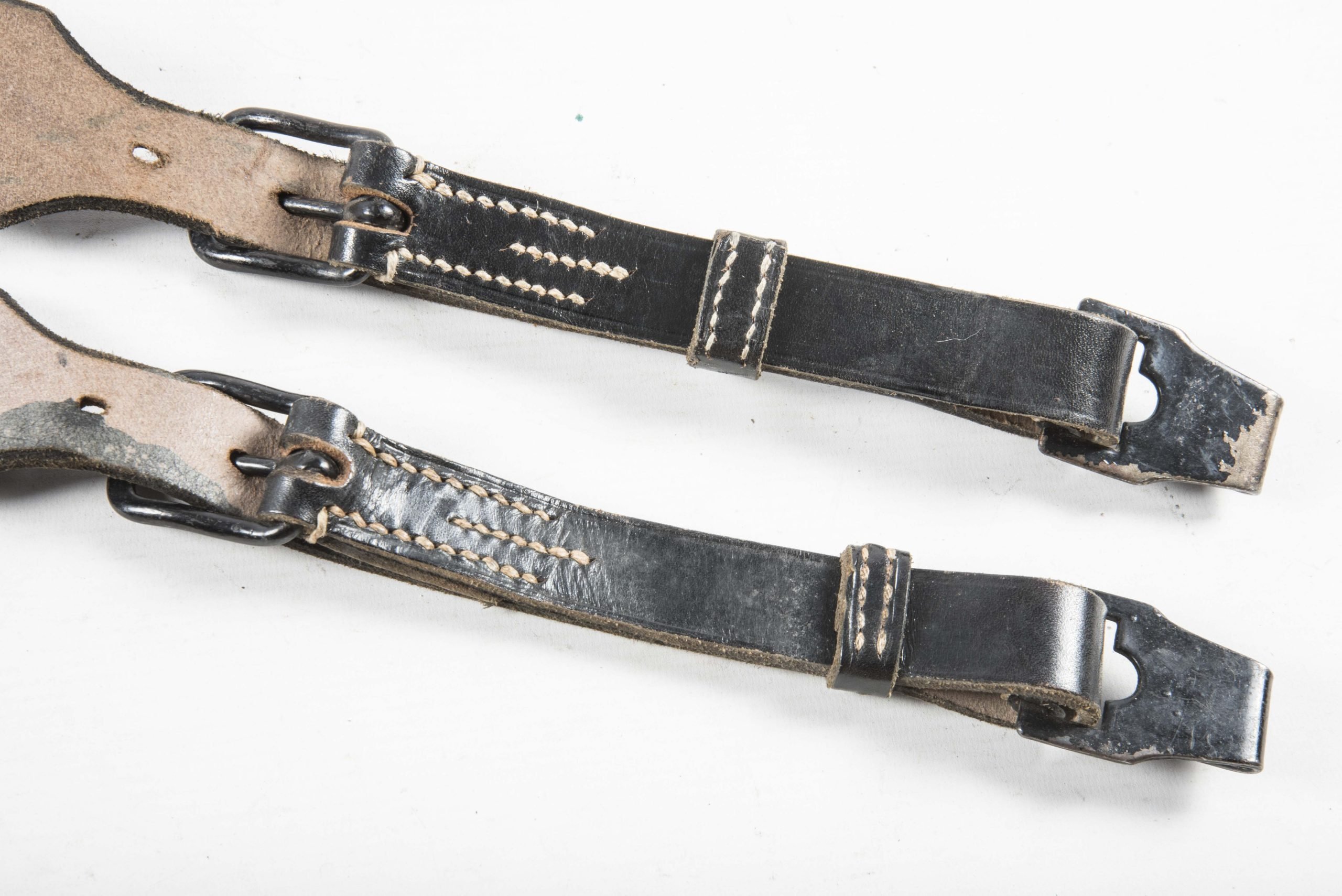 Unissued food carrier straps marked dla 42 — image 5