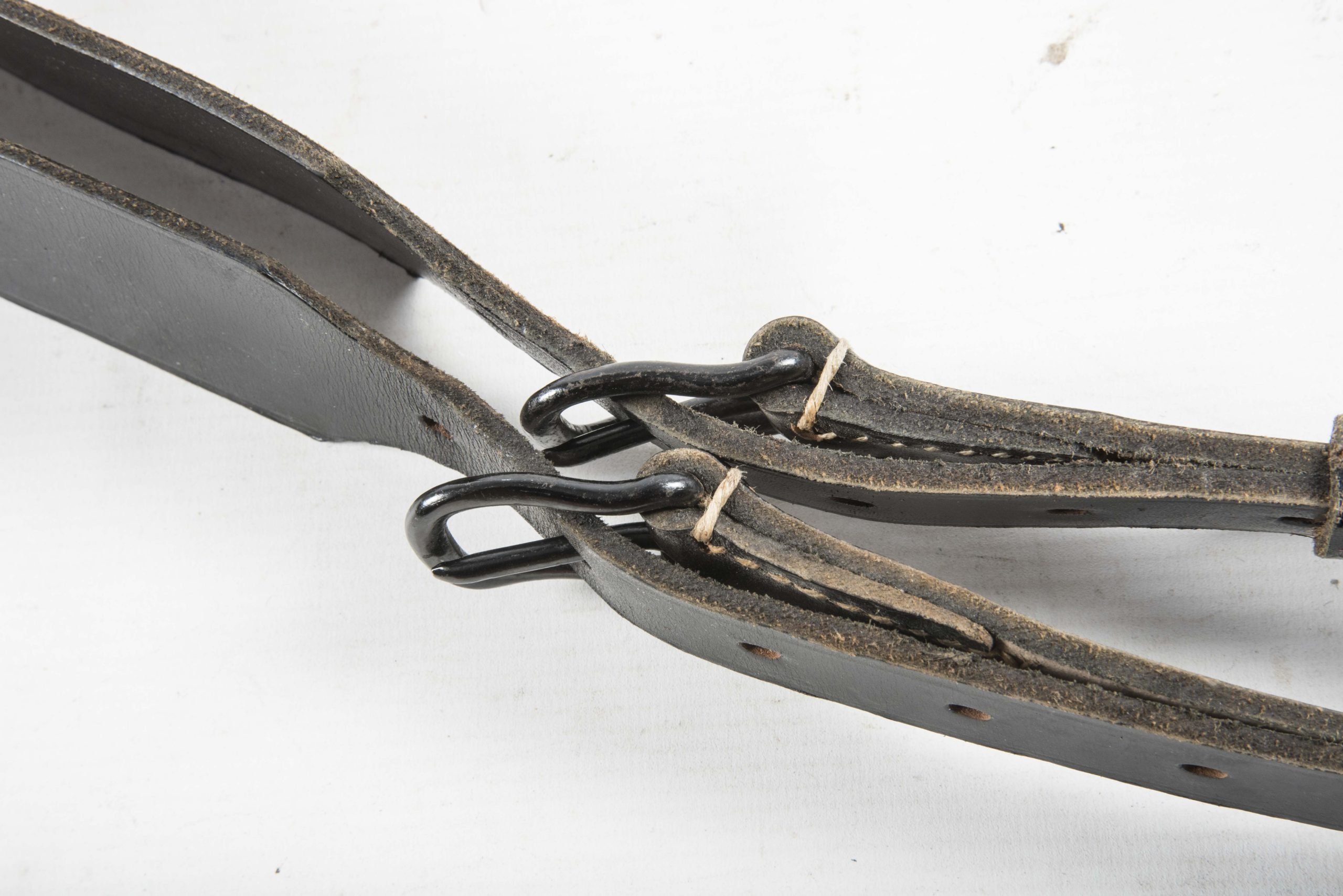 Unissued food carrier straps marked dla 42 — image 7