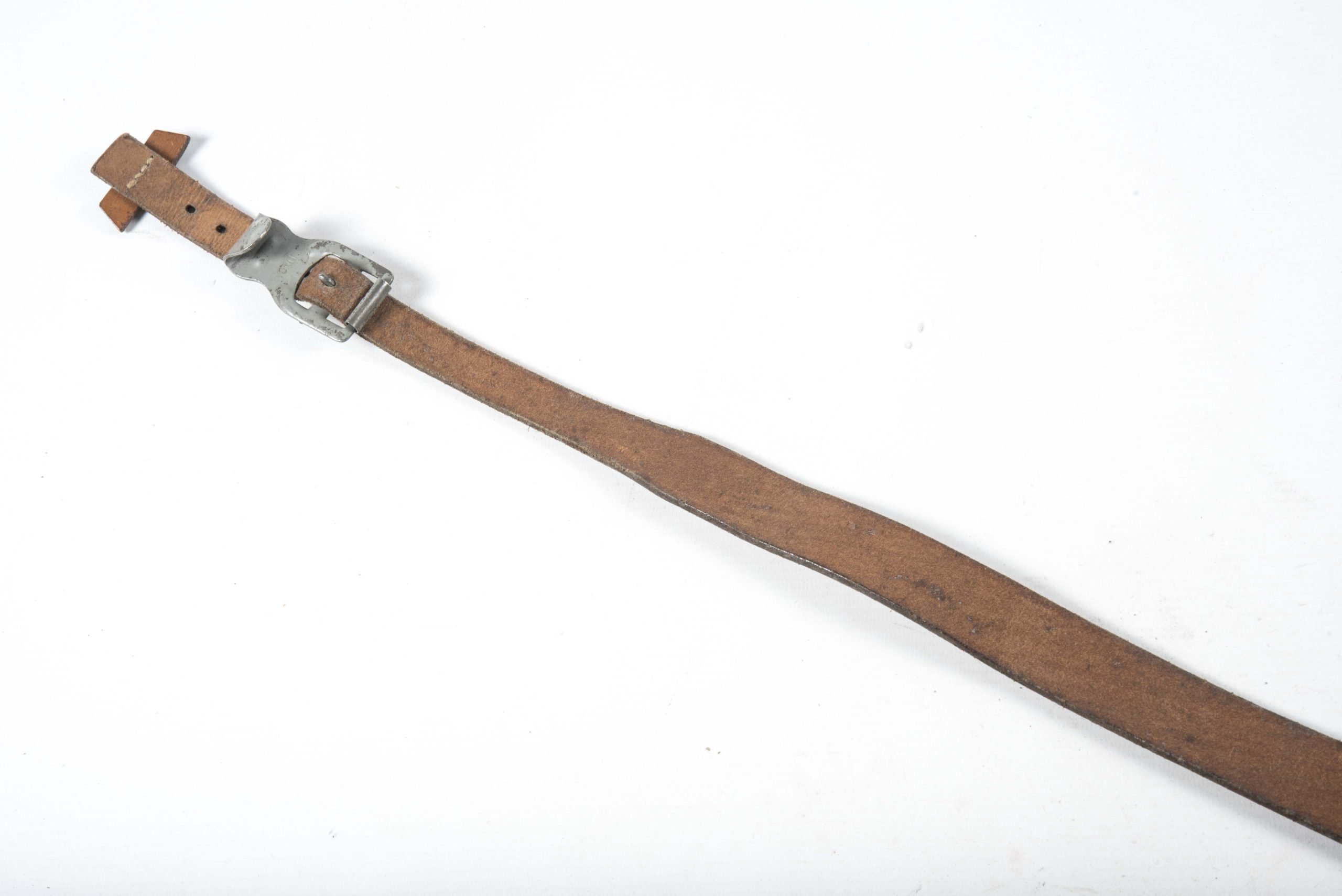 Brown lightweight Y-strap marked Fr. Offermann & Söhne Bensberg 1941 — image 3