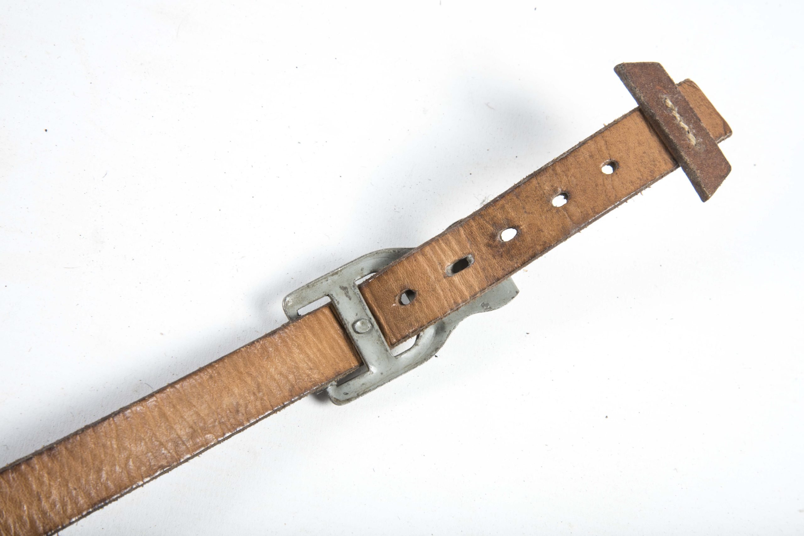 Brown lightweight Y-strap marked Fr. Offermann & Söhne Bensberg 1941 — image 6