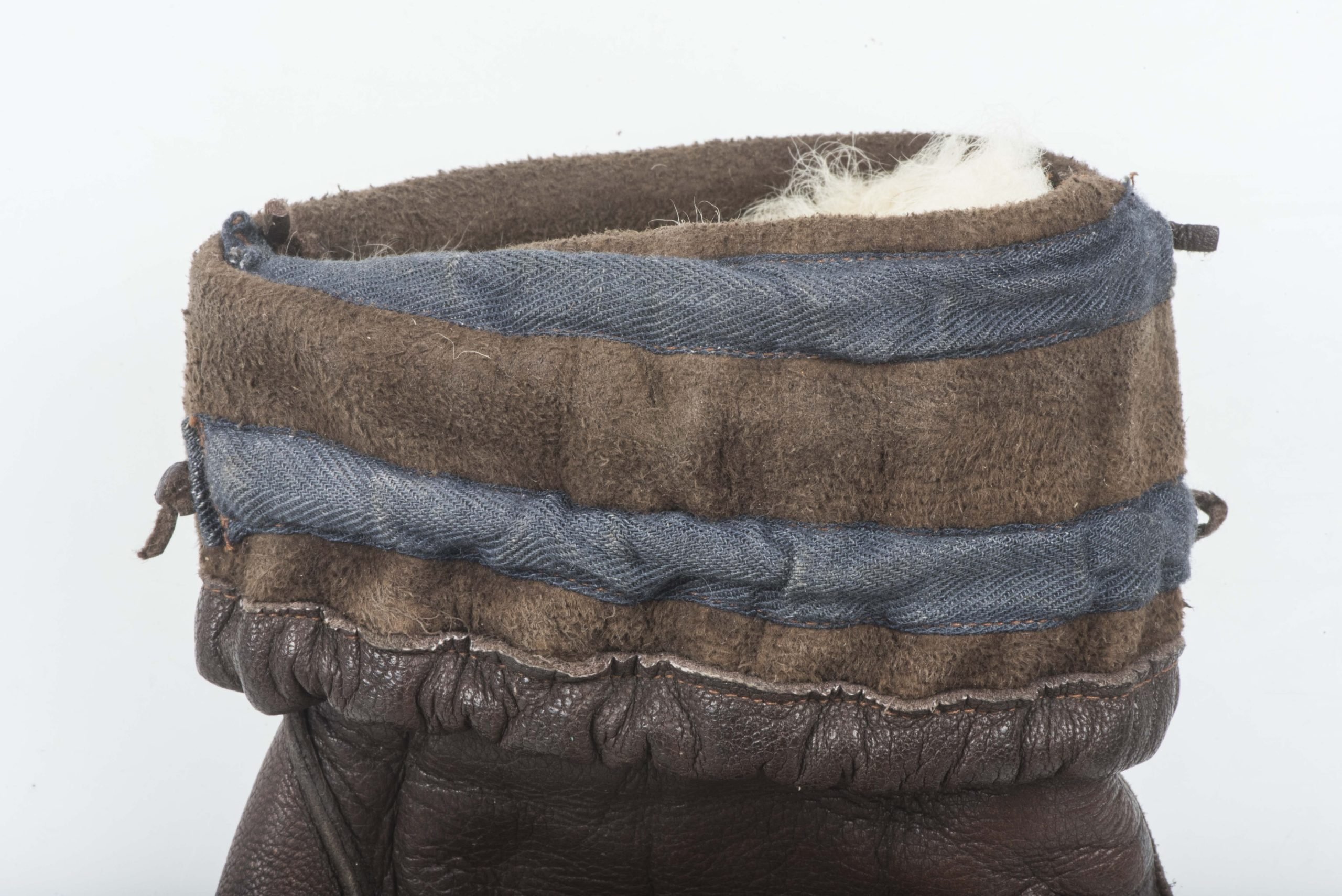 Rare brown leather lined Fallschirmjäger gloves — image 16