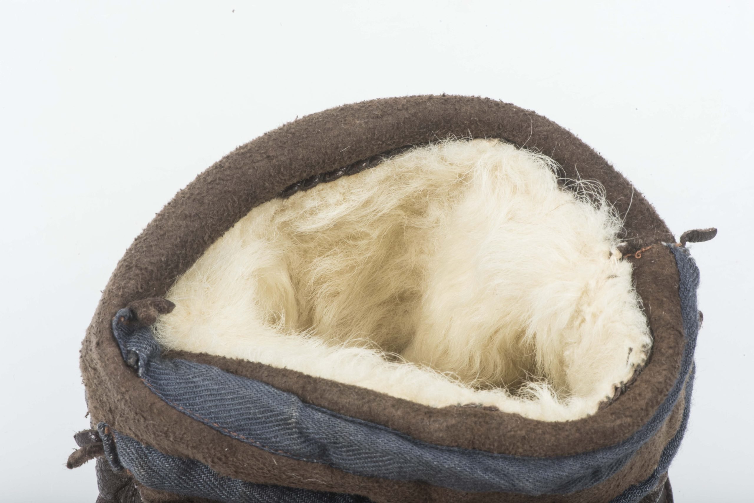 Rare brown leather lined Fallschirmjäger gloves — image 17