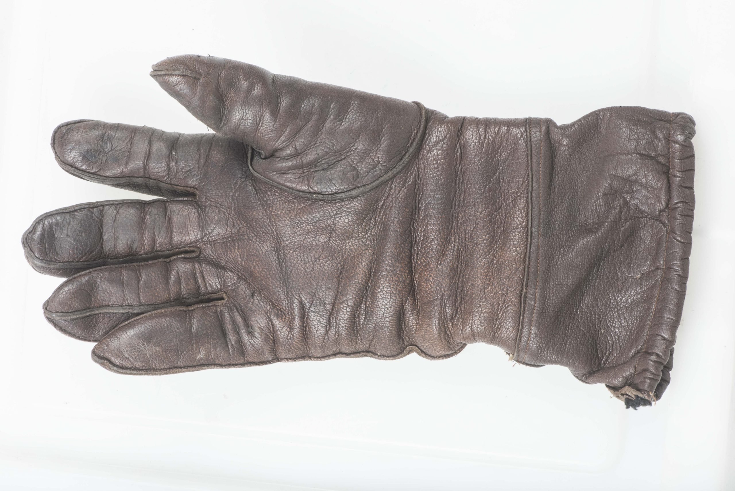 Rare brown leather lined Fallschirmjäger gloves — image 2