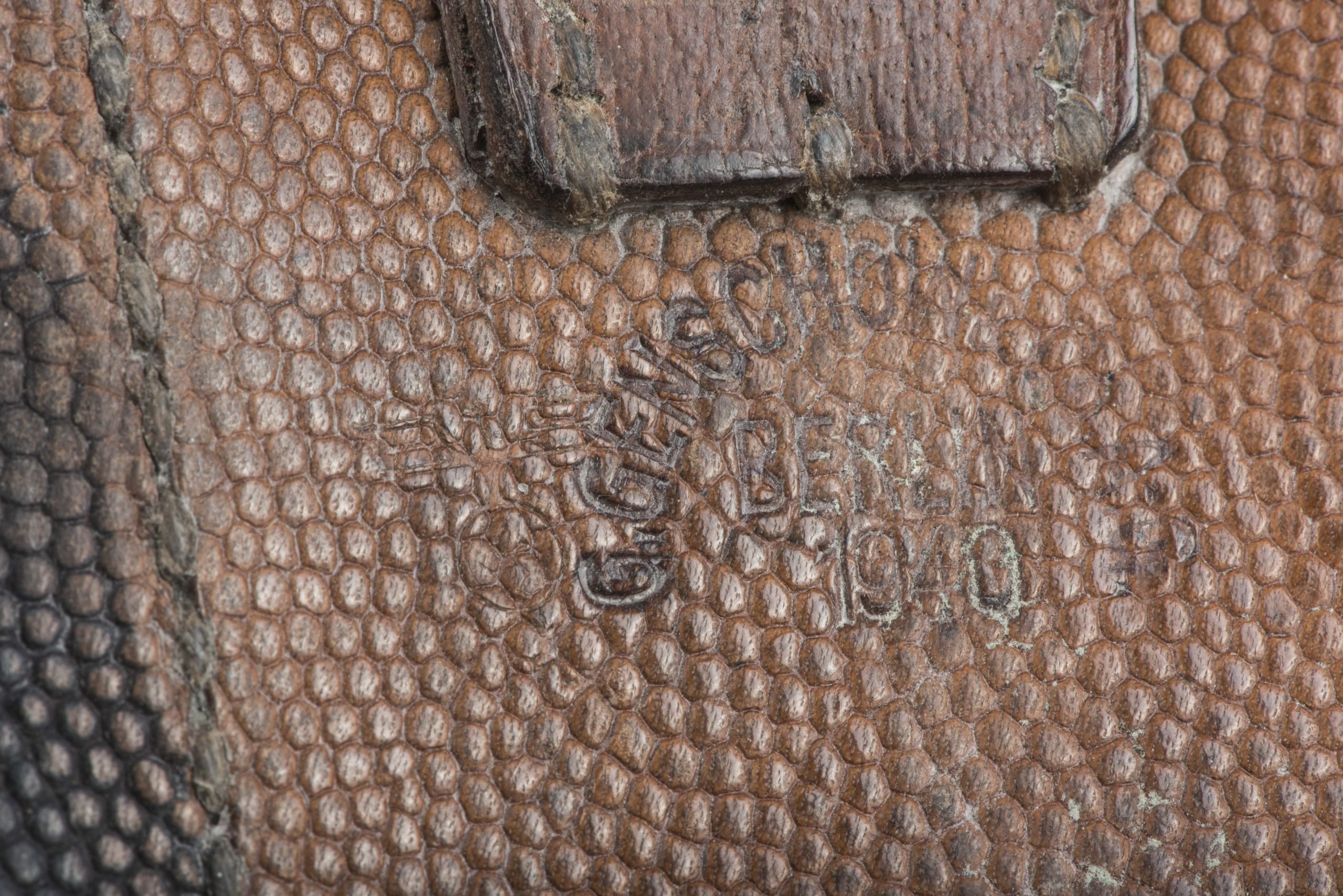 Kriegsmarine K98 pouch marked G. Genschow Berlin 1940 — image 4