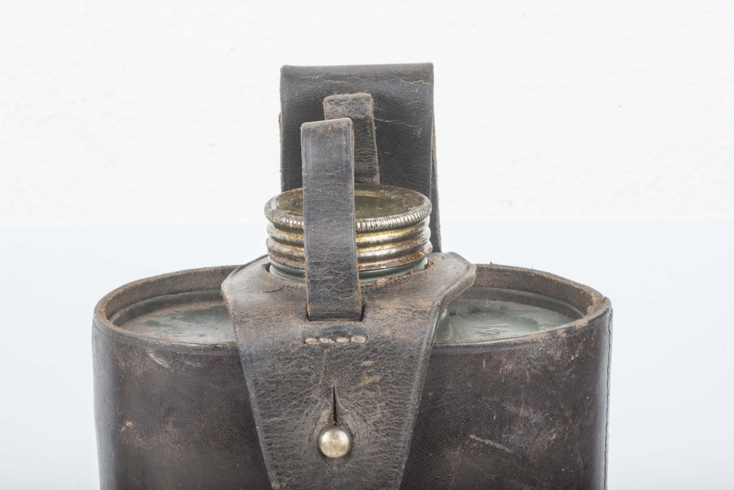 Rare Kavallerietasche Reichswehr gasmask filter marked R. Larsen Berlin S.W.4B, FB 41 bwz — image 2