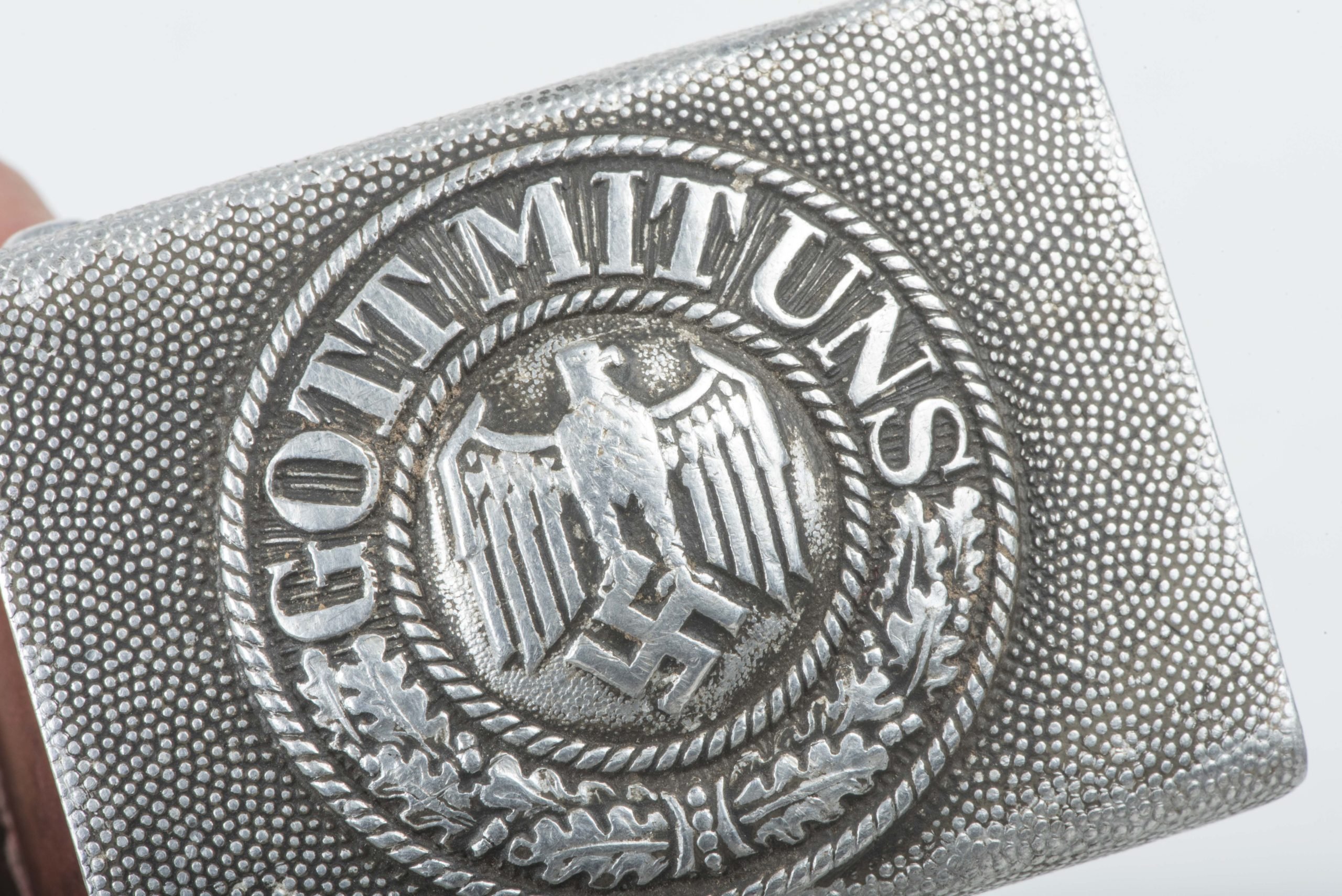 Tabbed Aluminum Heer belt buckle marked Werner Linker Duisburg 1939 — image 8