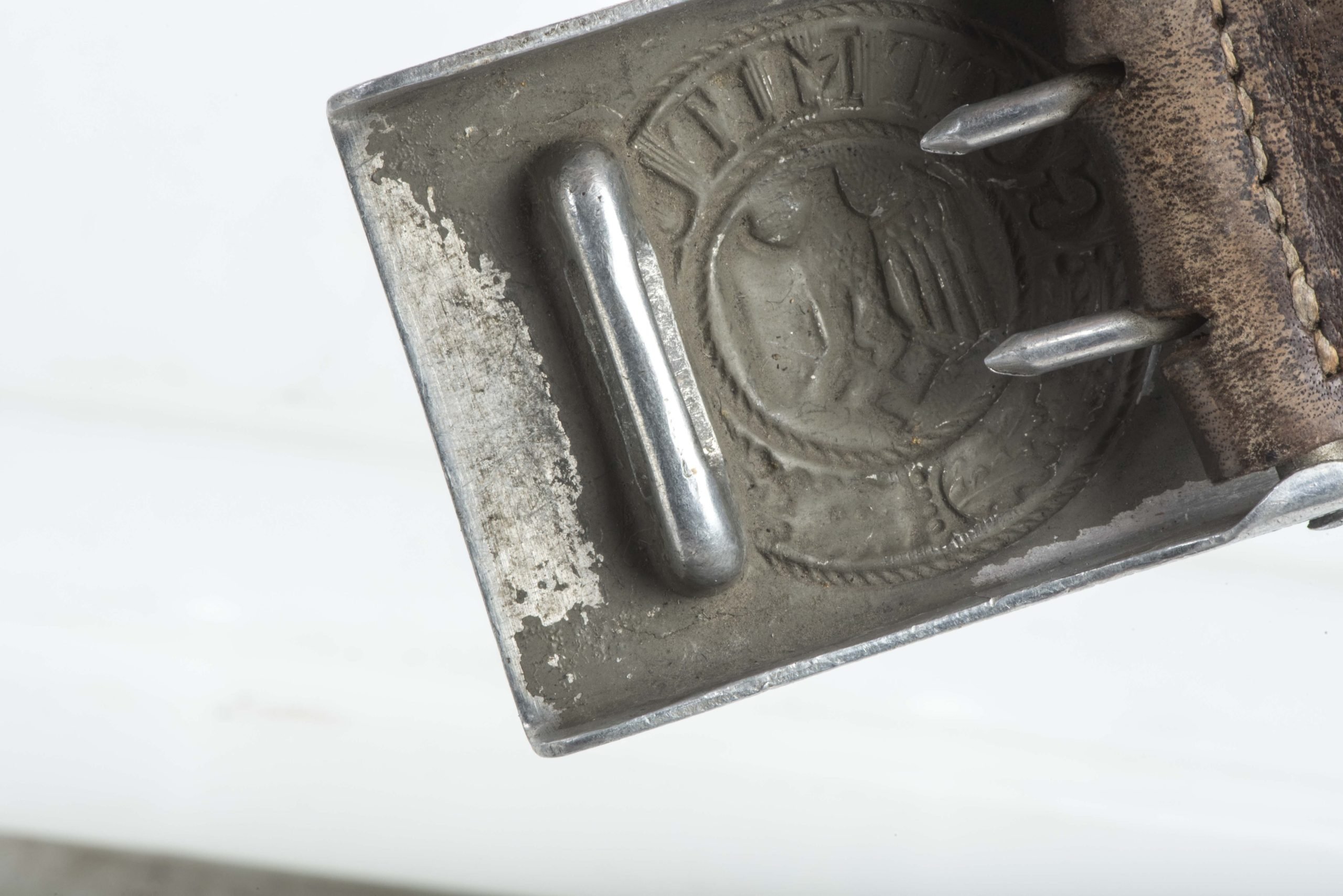 Tabbed Aluminum Heer belt buckle marked Lehmann & Wunderberg 1938 — image 4