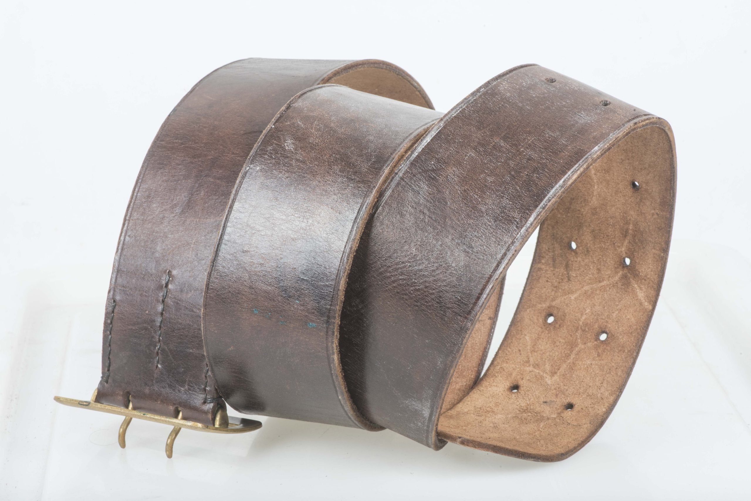 Leather double claw belt marked DRGM 1240881 Croupon 42 645 — image 3