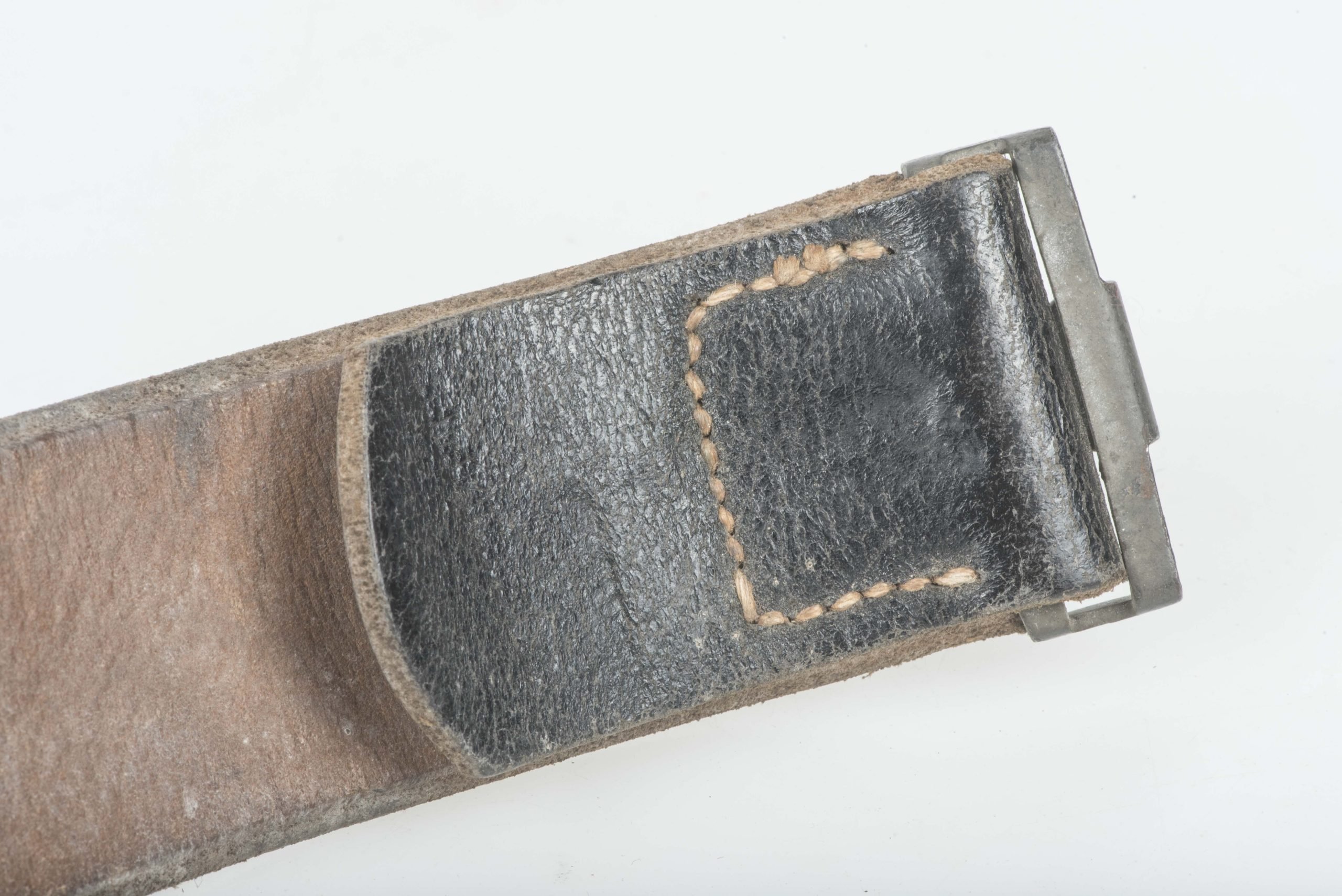 Leather equipment belt marked RB-Nr. 0/0393/0008 size 90 — image 7