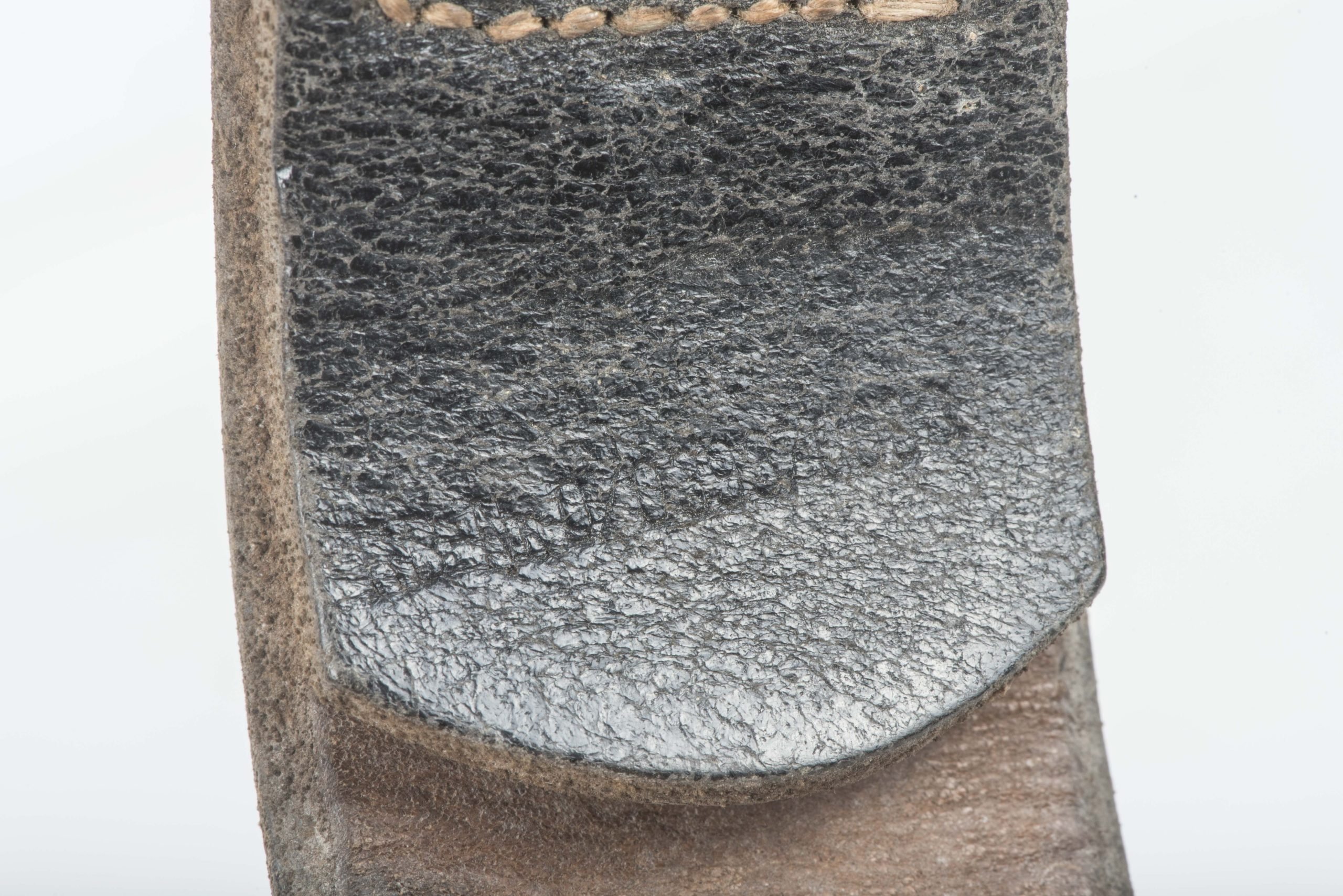 Leather equipment belt marked RB-Nr. 0/0393/0008 size 90 — image 8