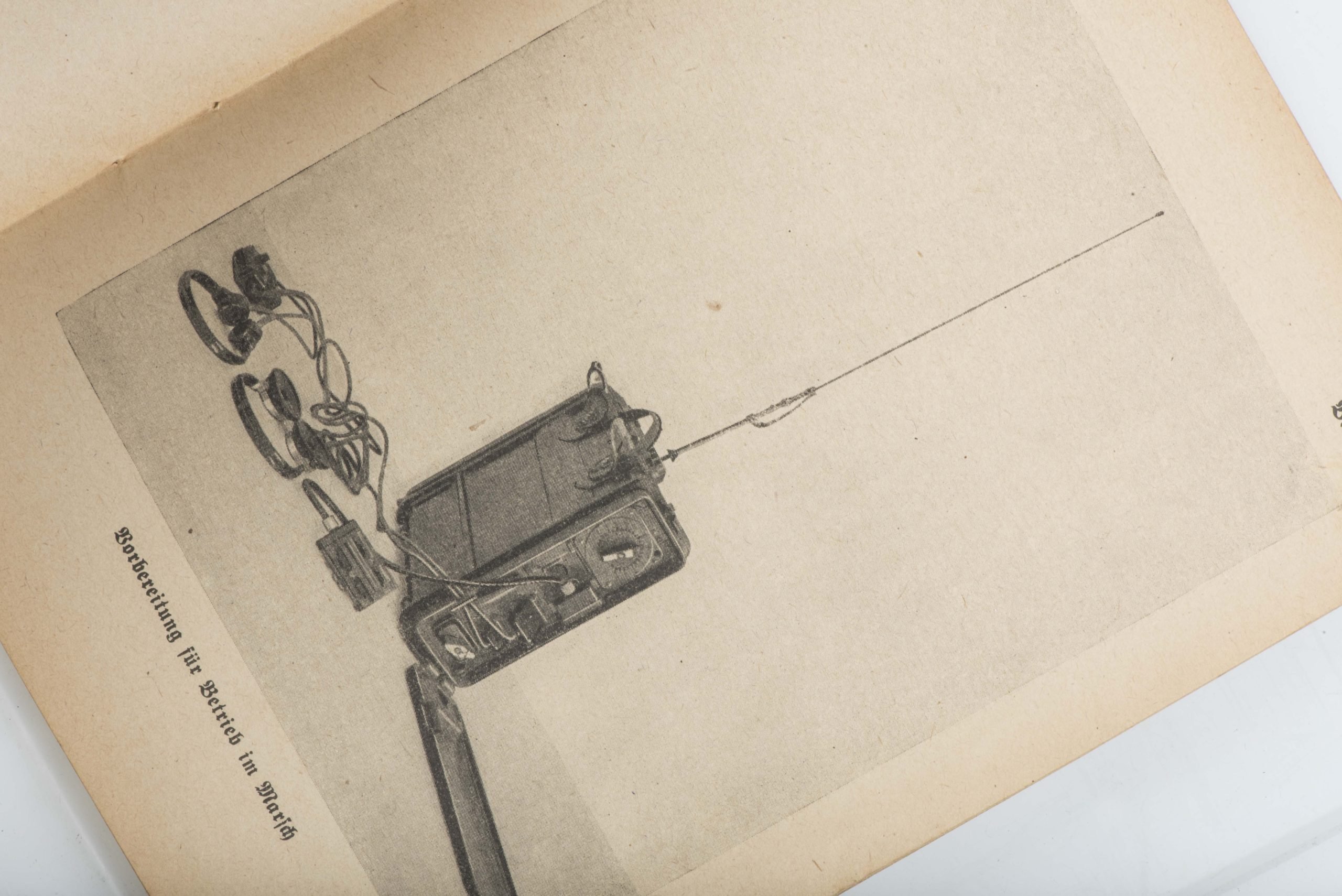 Merkblatt D 998/5 zur Bedienung der Feldfunksprecher b und C — image 13