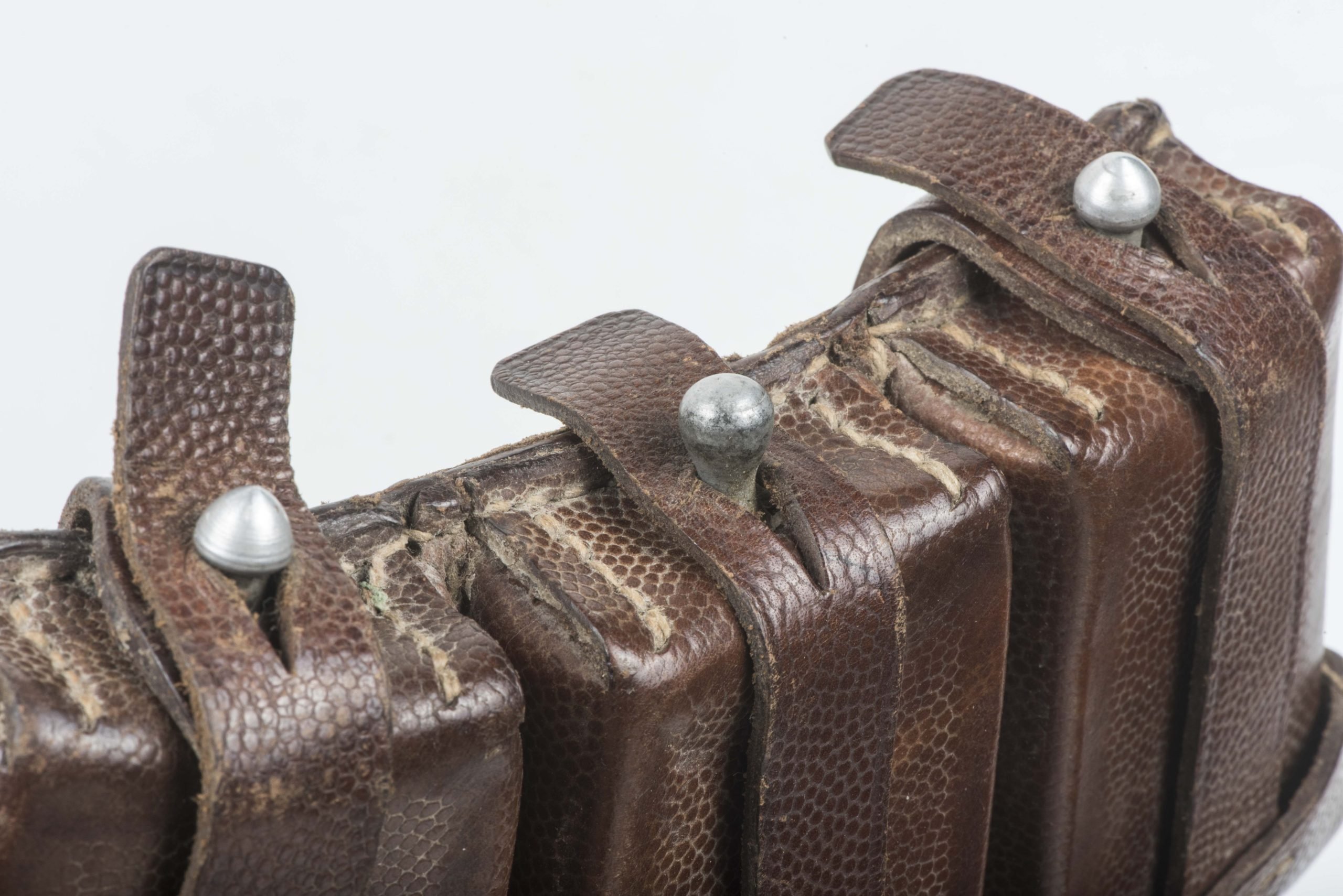 K98 pouch marked G. Genschow Berlin 1939 — image 7