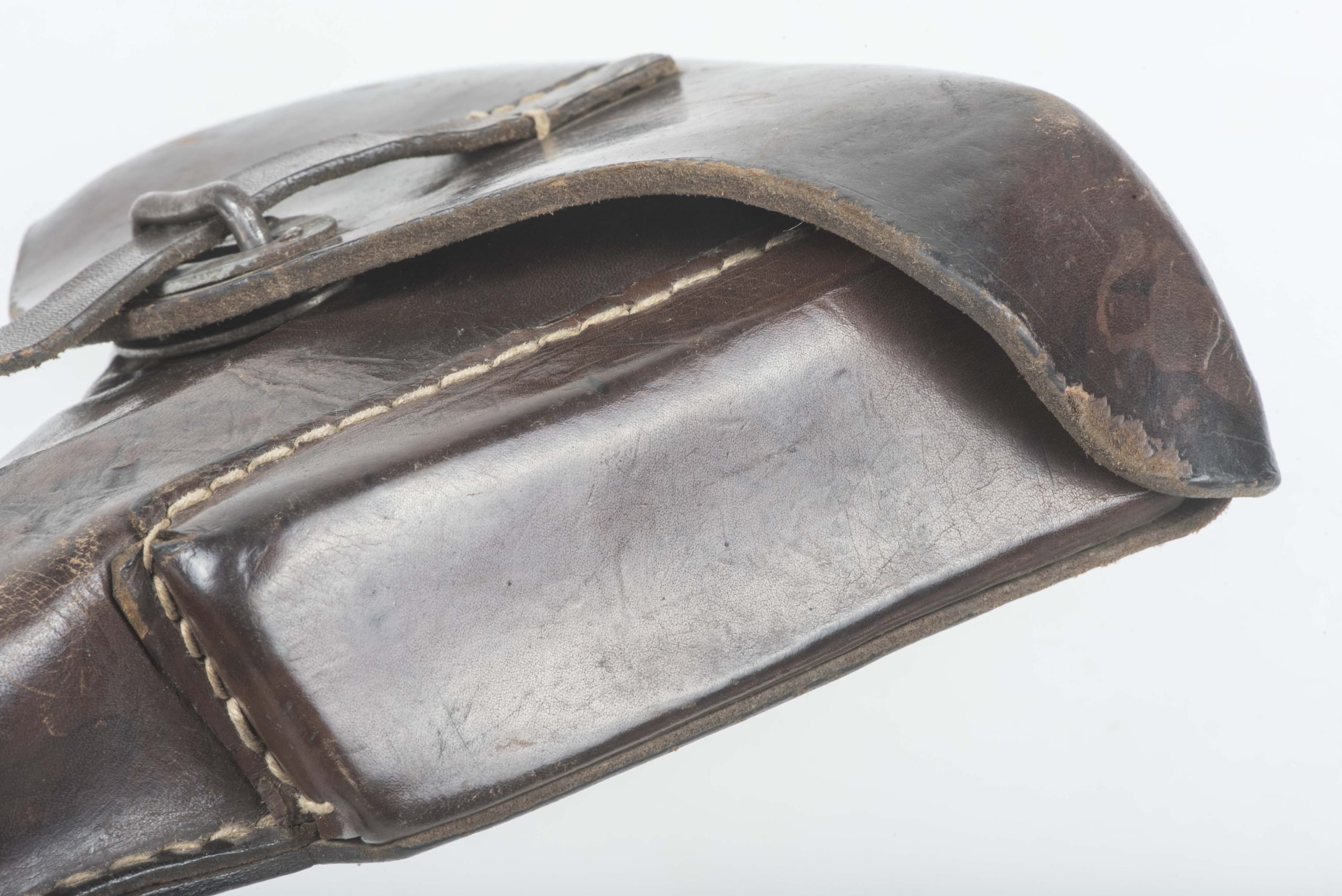 Rare soft leather hardshell P38 holster marked lyo 1943 — image 10