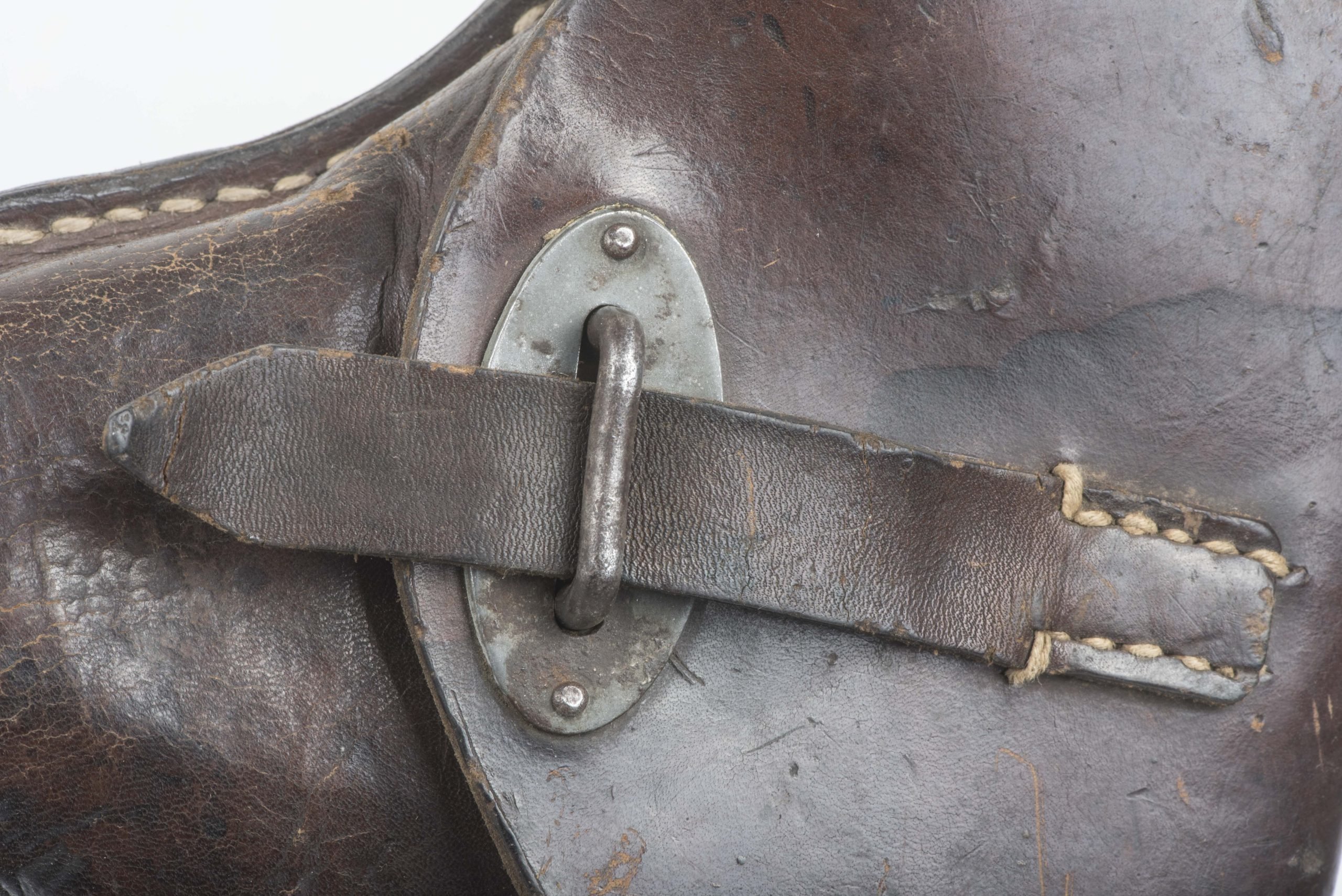 Rare soft leather hardshell P38 holster marked lyo 1943 — image 12