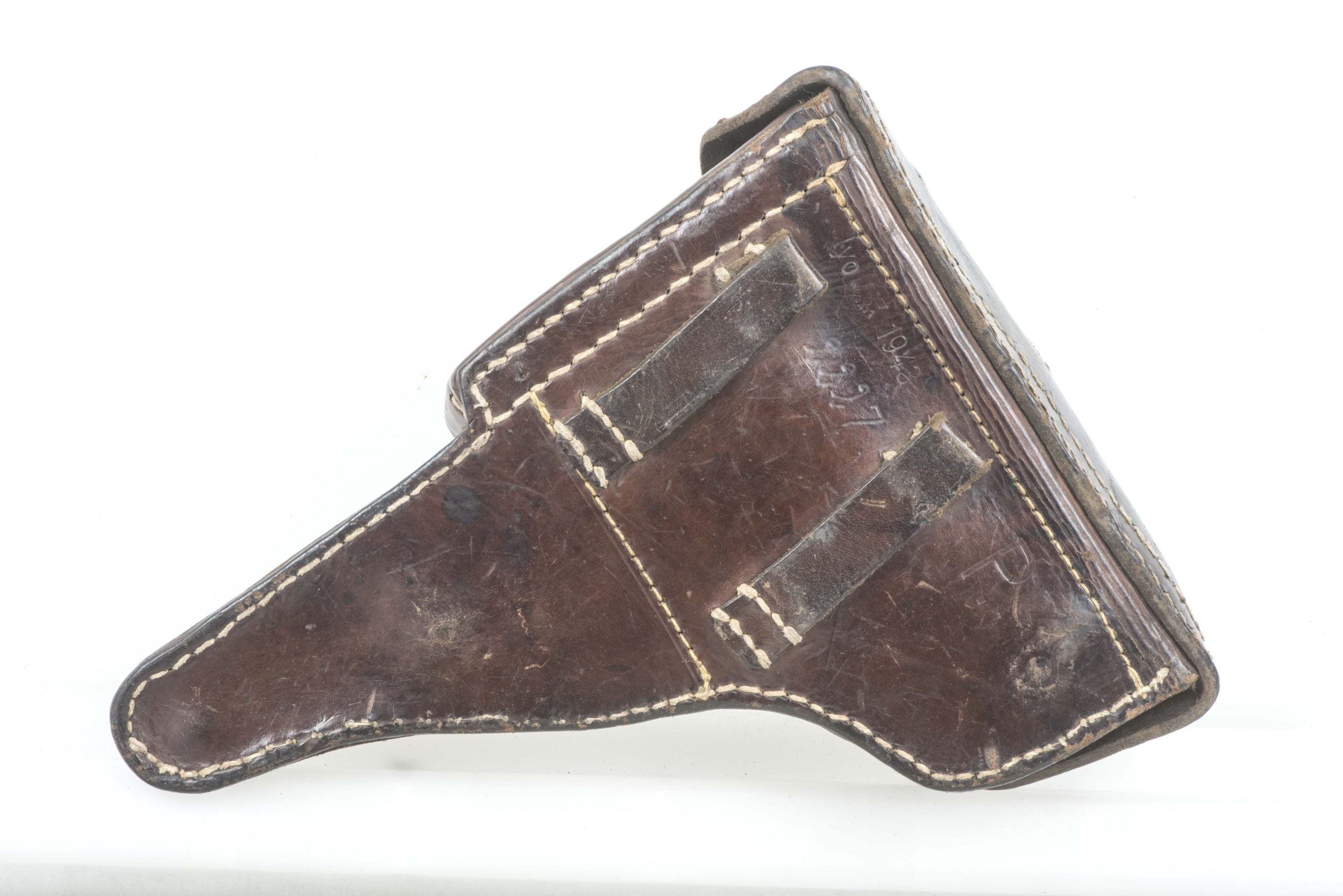Rare soft leather hardshell P38 holster marked lyo 1943 — image 4