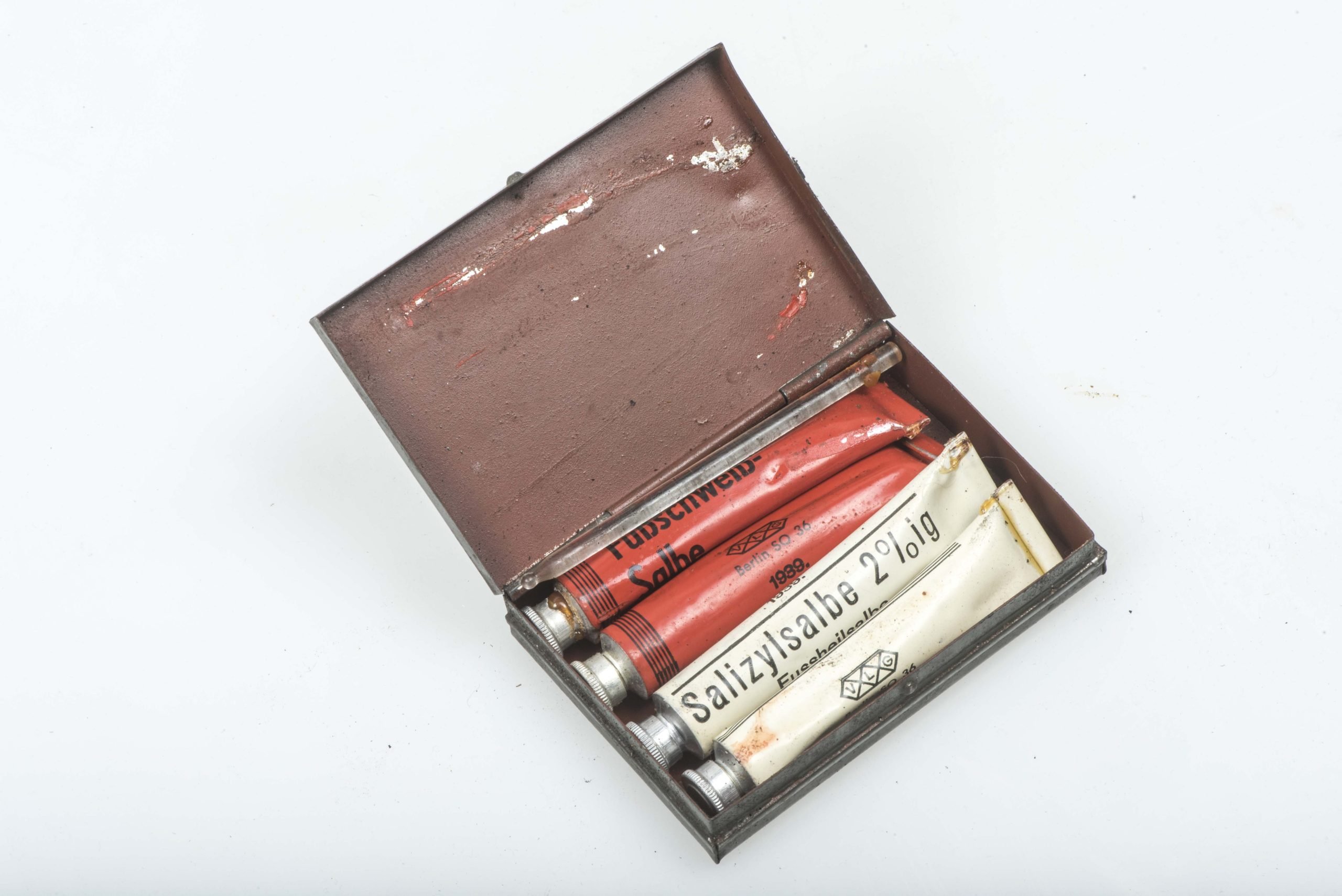 Sanitäter Salbe tin with original content — image 2
