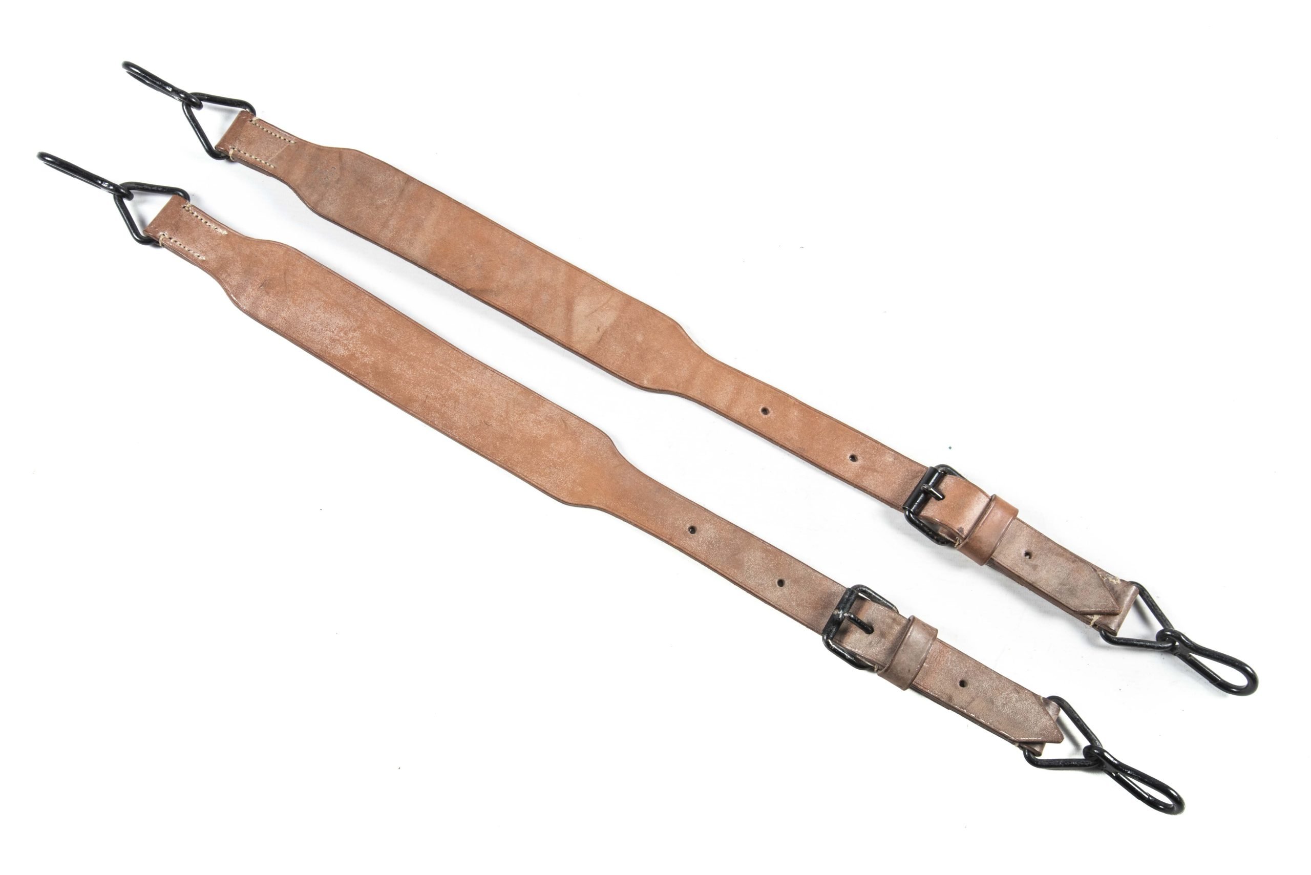 Matching pair MG34 u. MG42 lafette carrying straps marked WaA 640