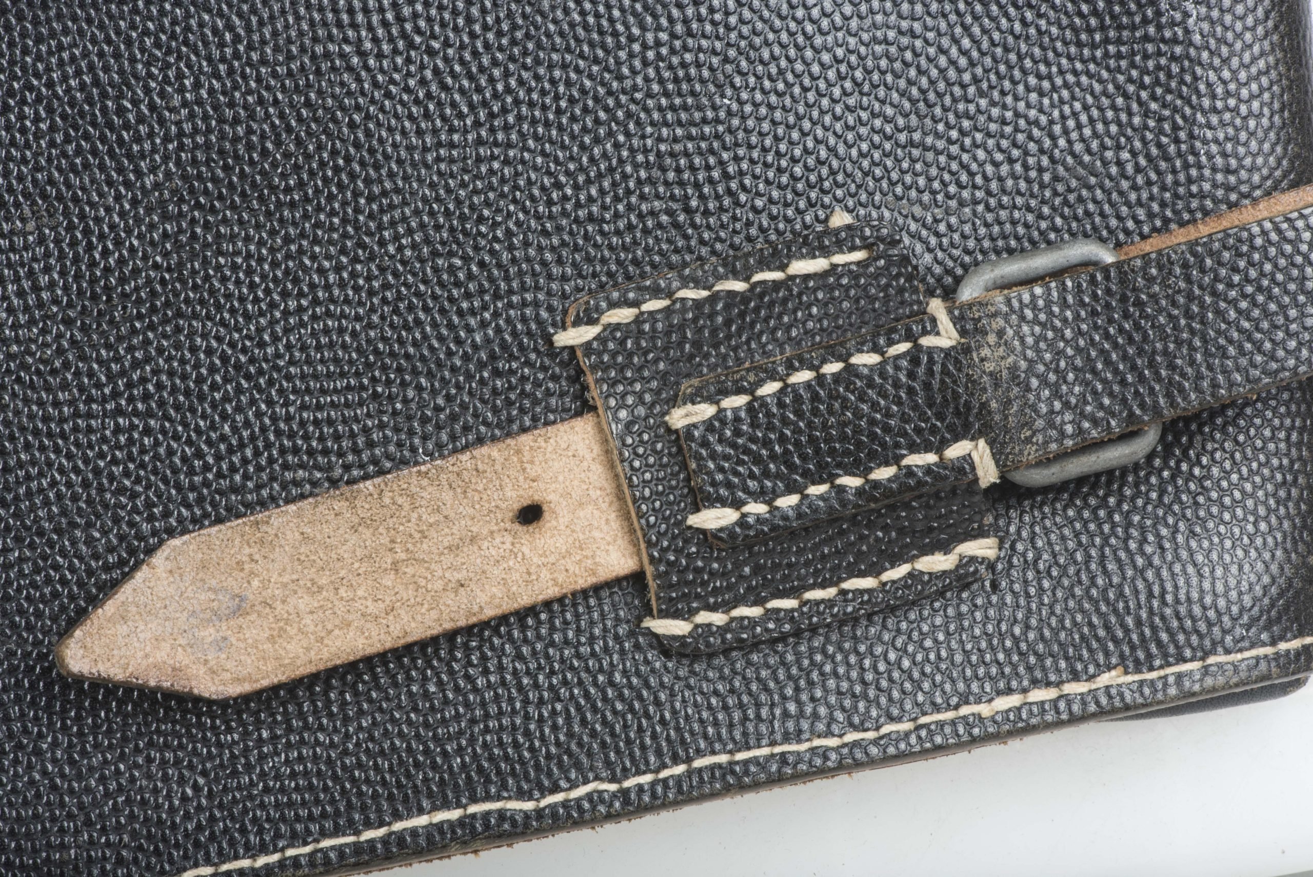 Black mapcase marked 0/0323/0003 named Morck — image 9