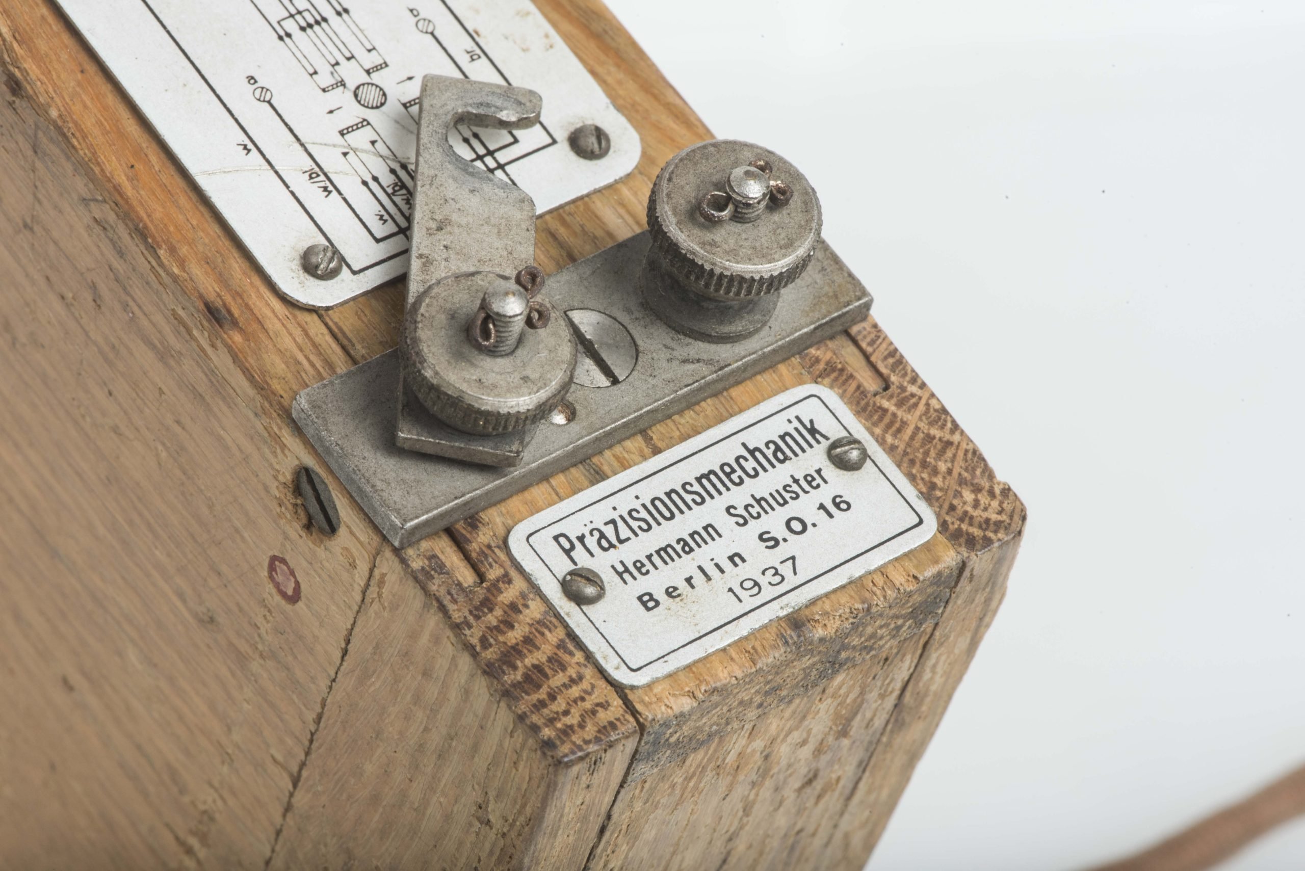 FF33 Vermittlungskasten by Präzisionsmechanik Hermann Schuster Berlin 1937 — image 8