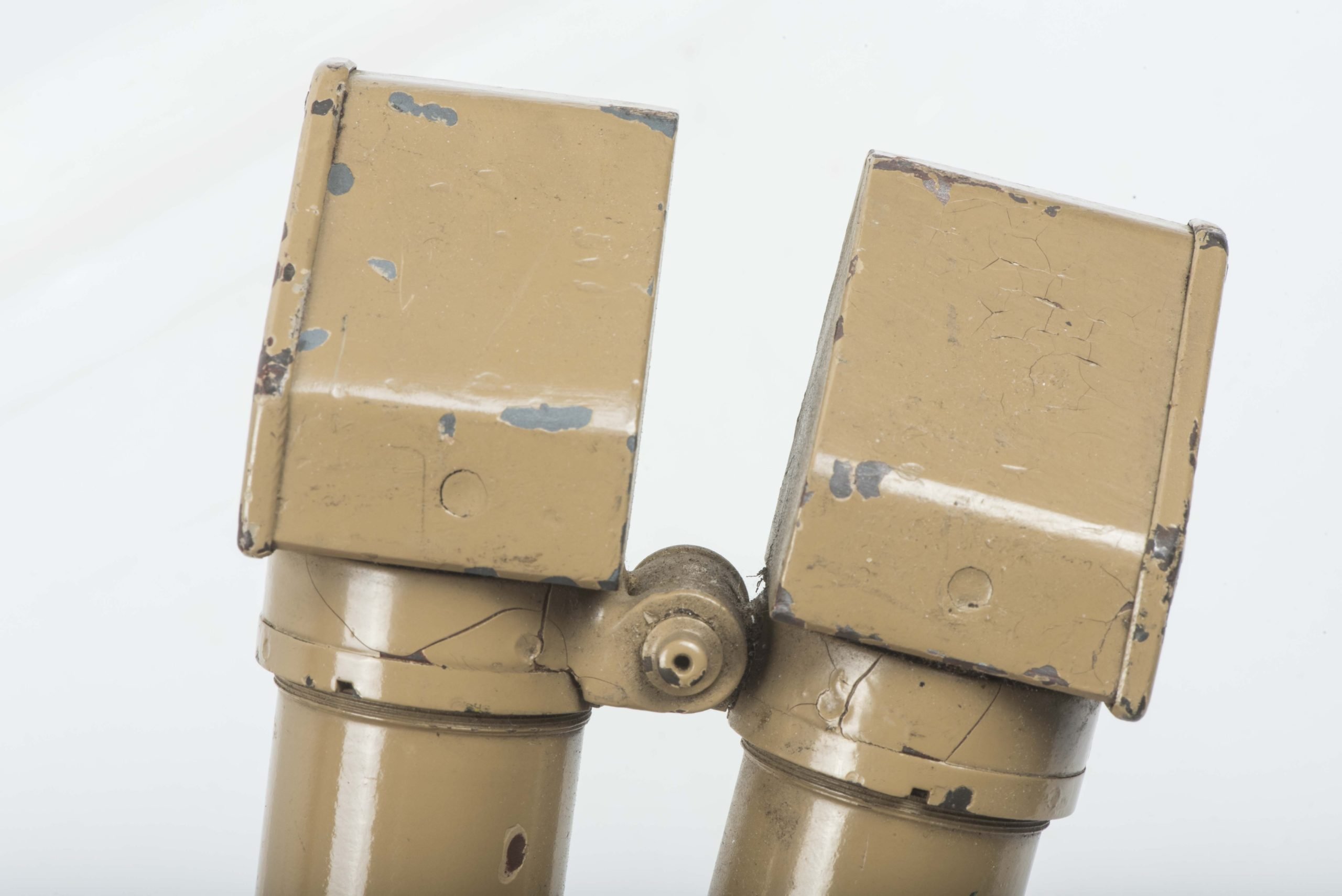 Rare tan 8×24 binoculars made by Huet, Paris marked H/6400 — image 4