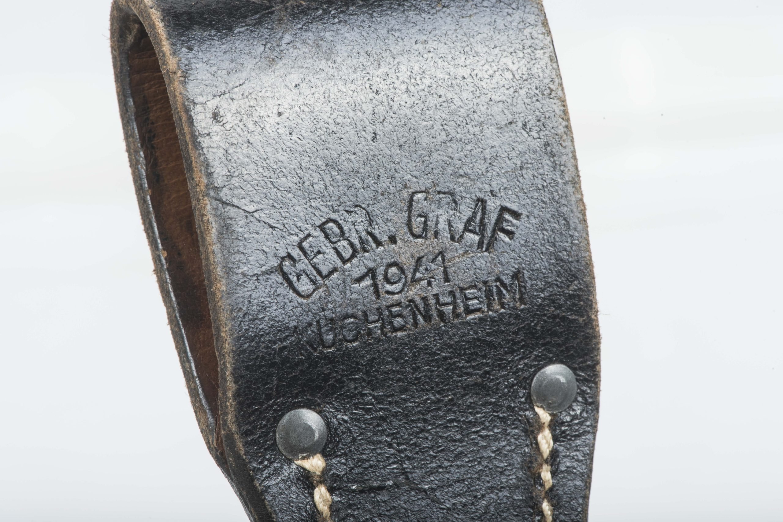 K98 bayonet frog marked Gebr. Graf 1941 Kuchenheim — image 4