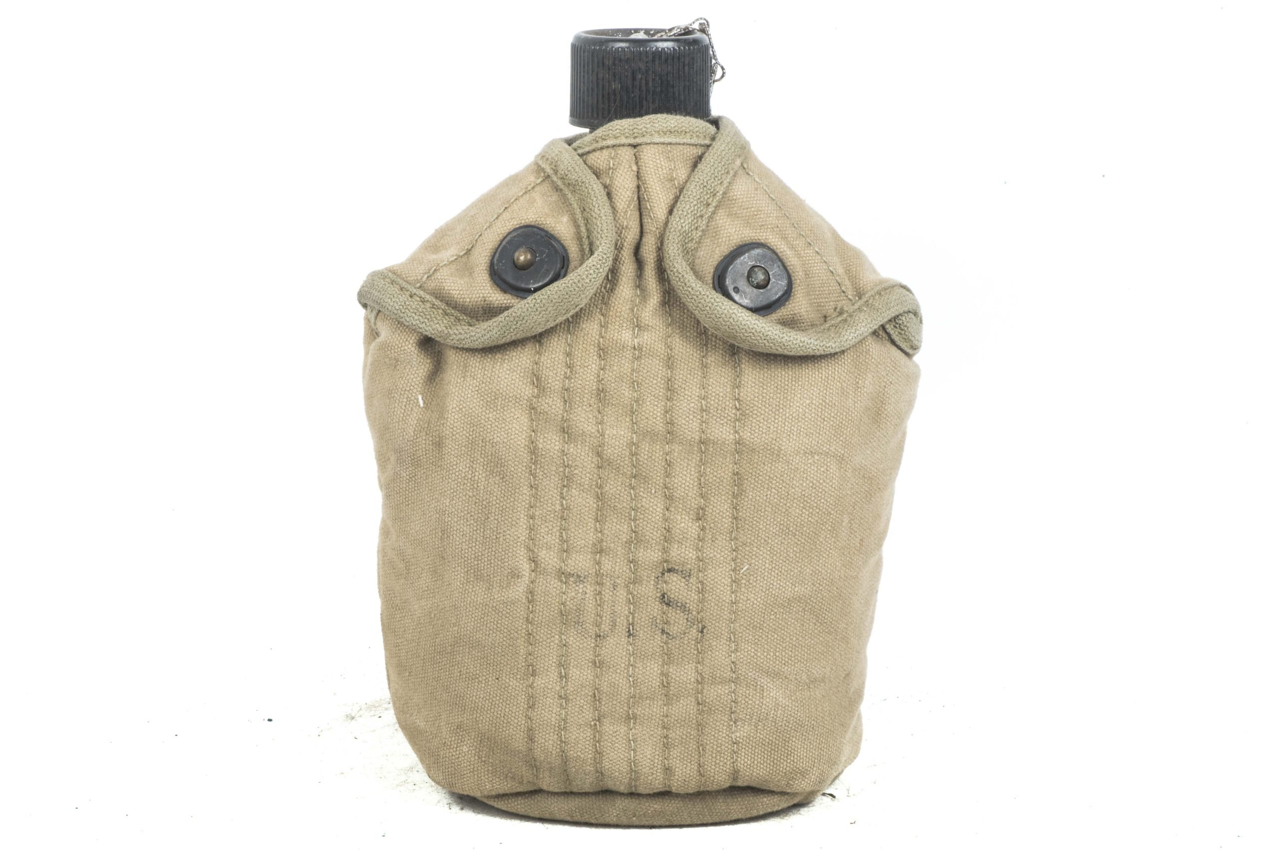 US canteen set marked G&R Co 1943 / AGM Co 1918