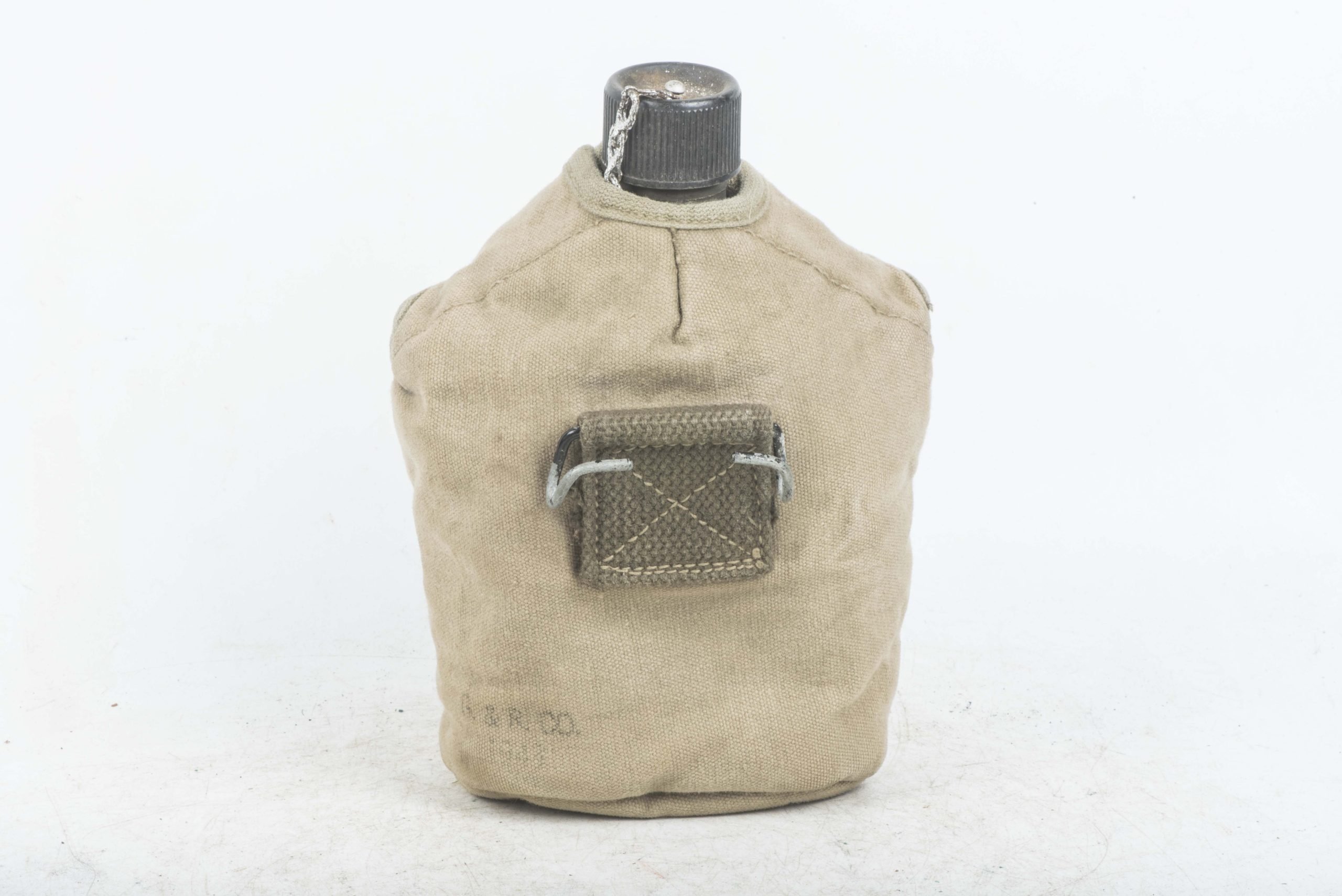 US canteen set marked G&R Co 1943 / AGM Co 1918 — image 2