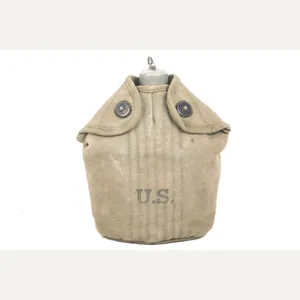 US canteen set marked Baker 1941 / AGM Co 1942