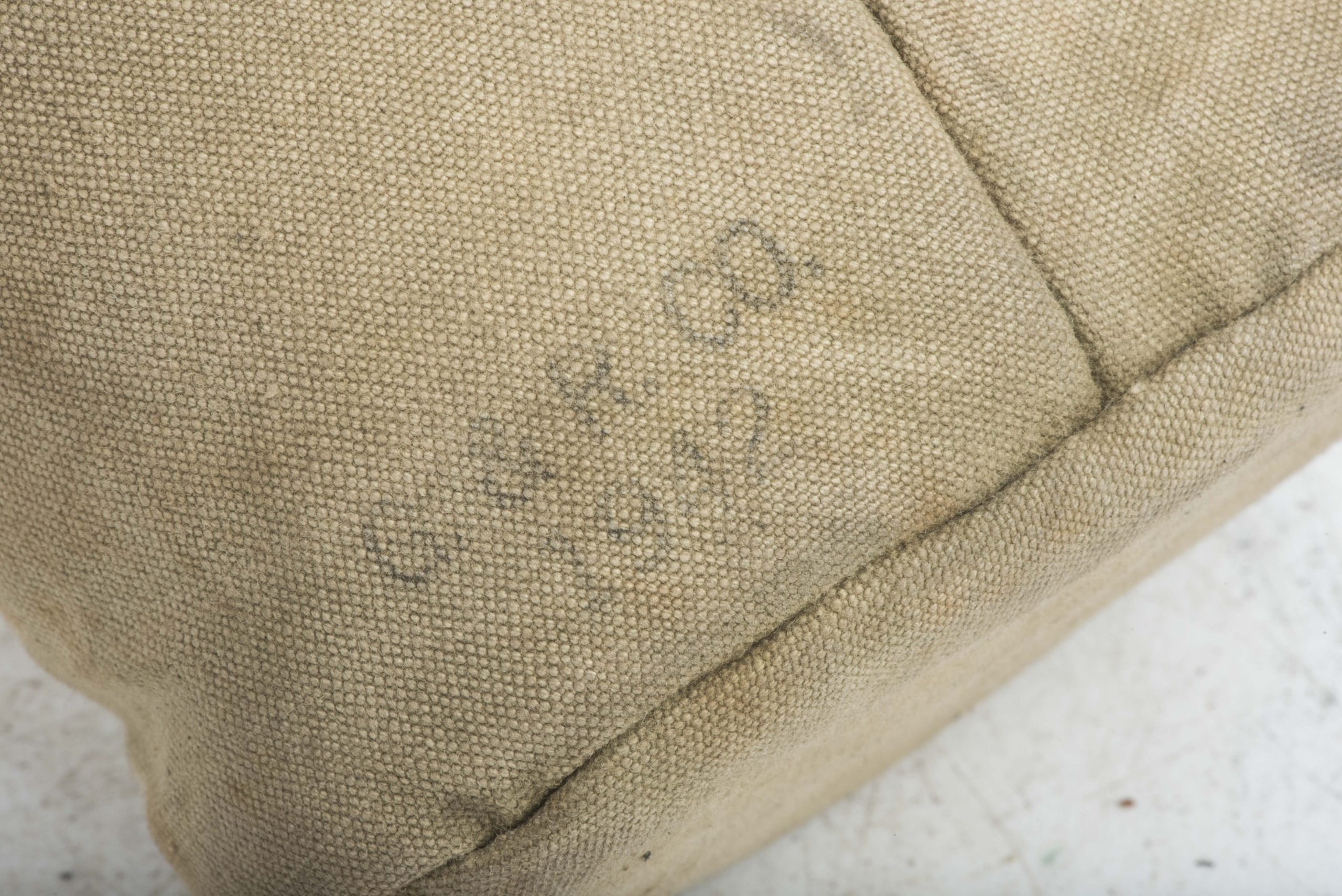 US canteen set marked G&R Co 1942 / AGM Co 1942 — image 4