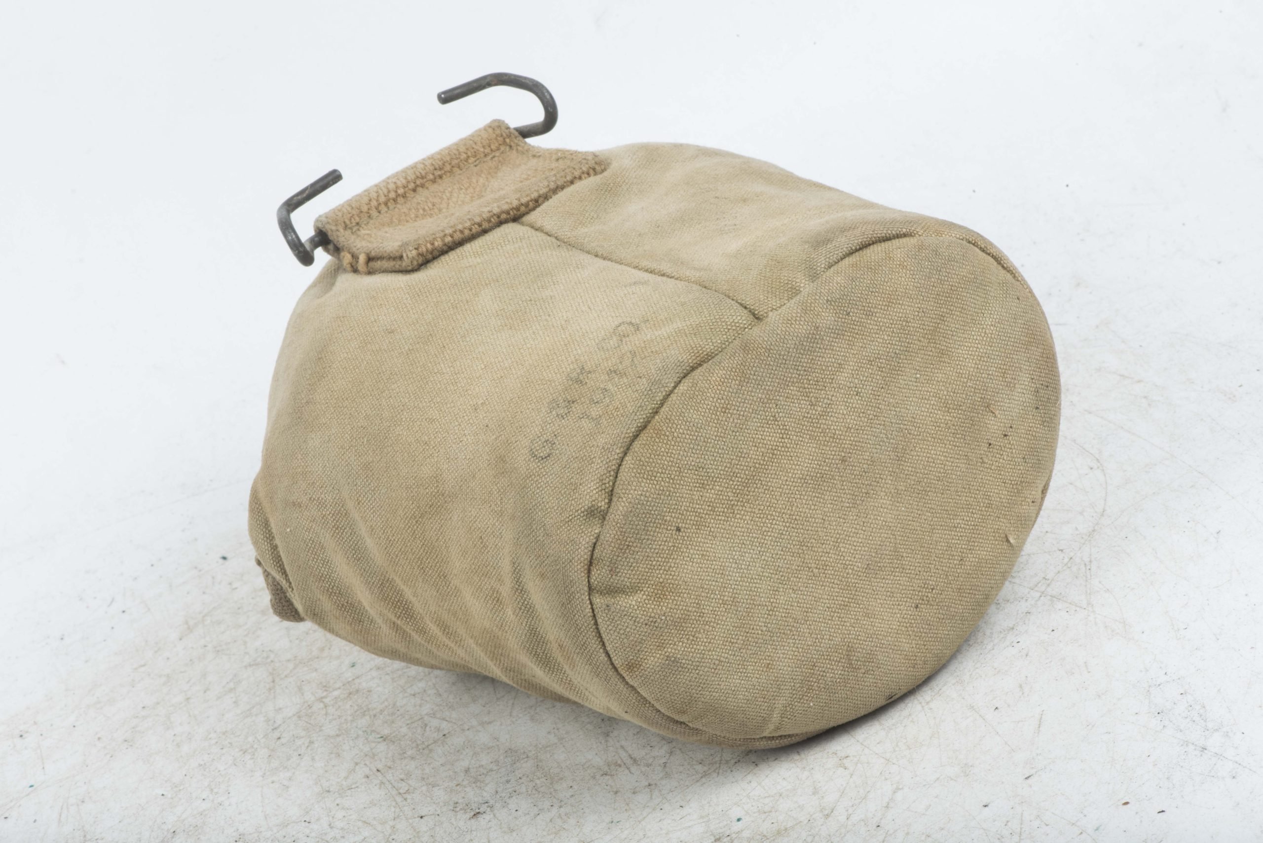 US canteen set marked G&R Co 1942 / AGM Co 1942 — image 5