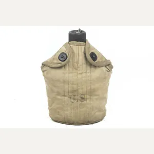 US canteen set marked G&R Co 1942 / AGM Co …