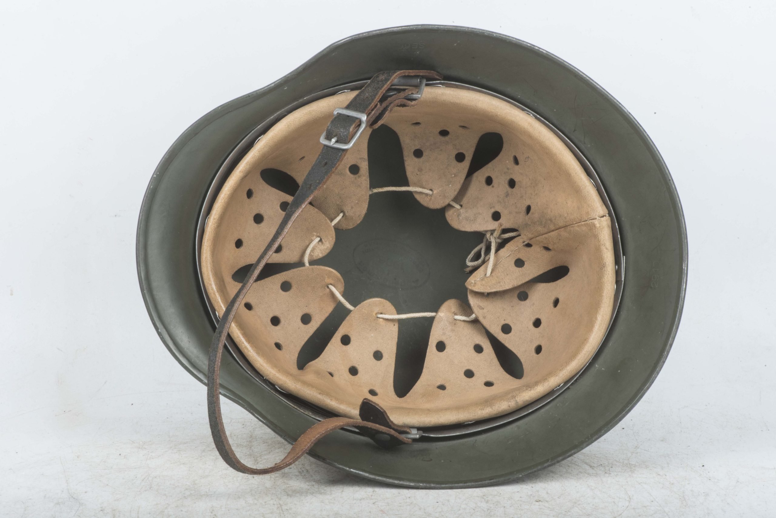 Spectacular SE66 M35 Heer double decal helmet — image 13