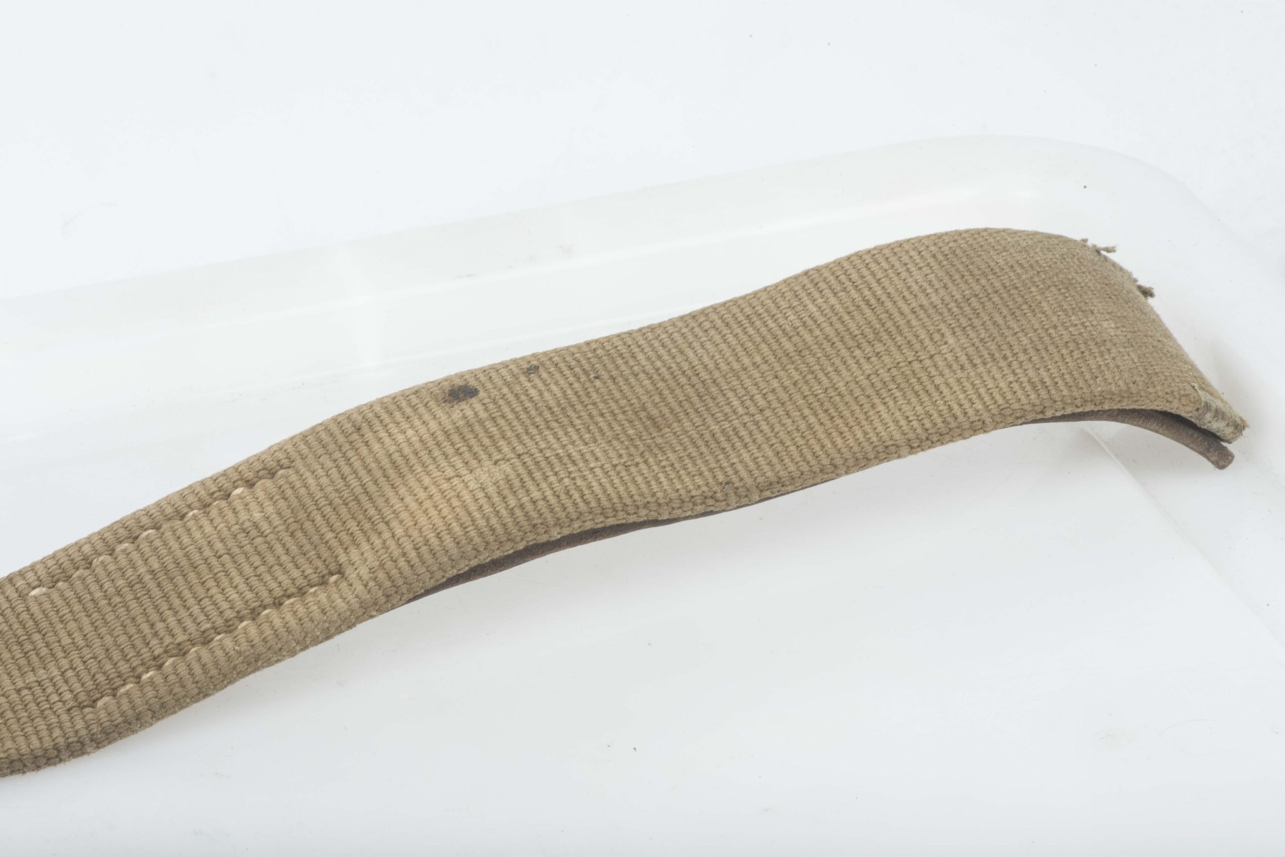 Named tropical equipment belt marked LLG Hessen size 105 — image 7