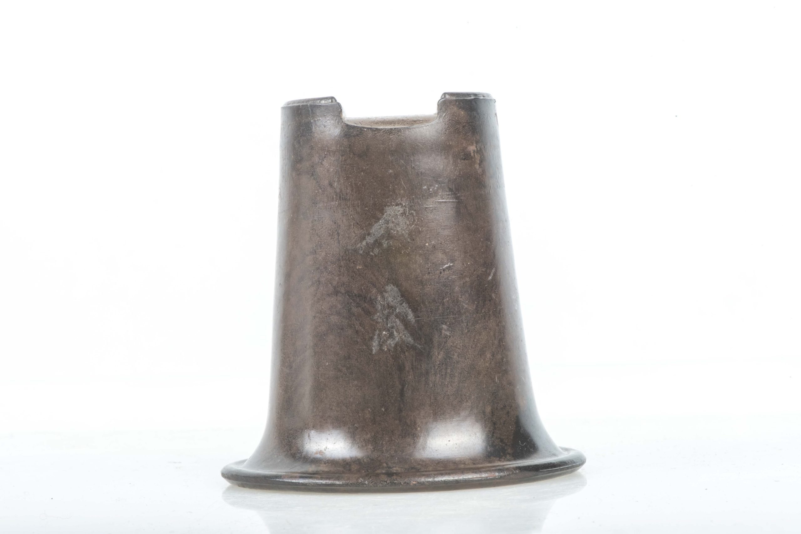 Brown bakelite canteen cup marked gfc 1941 /S — image 2