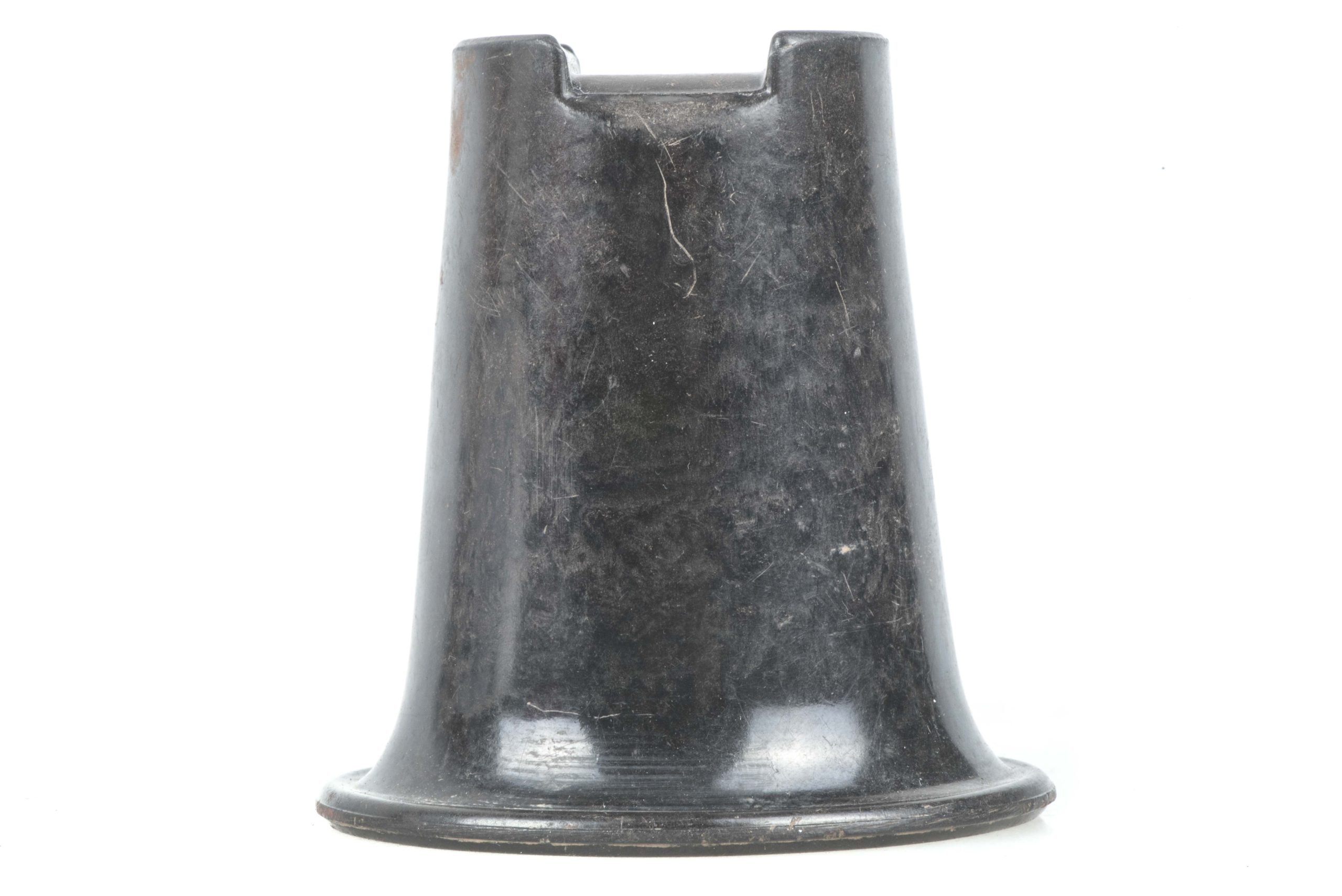 Brown bakelite canteen cup marked gfc 1941 /S