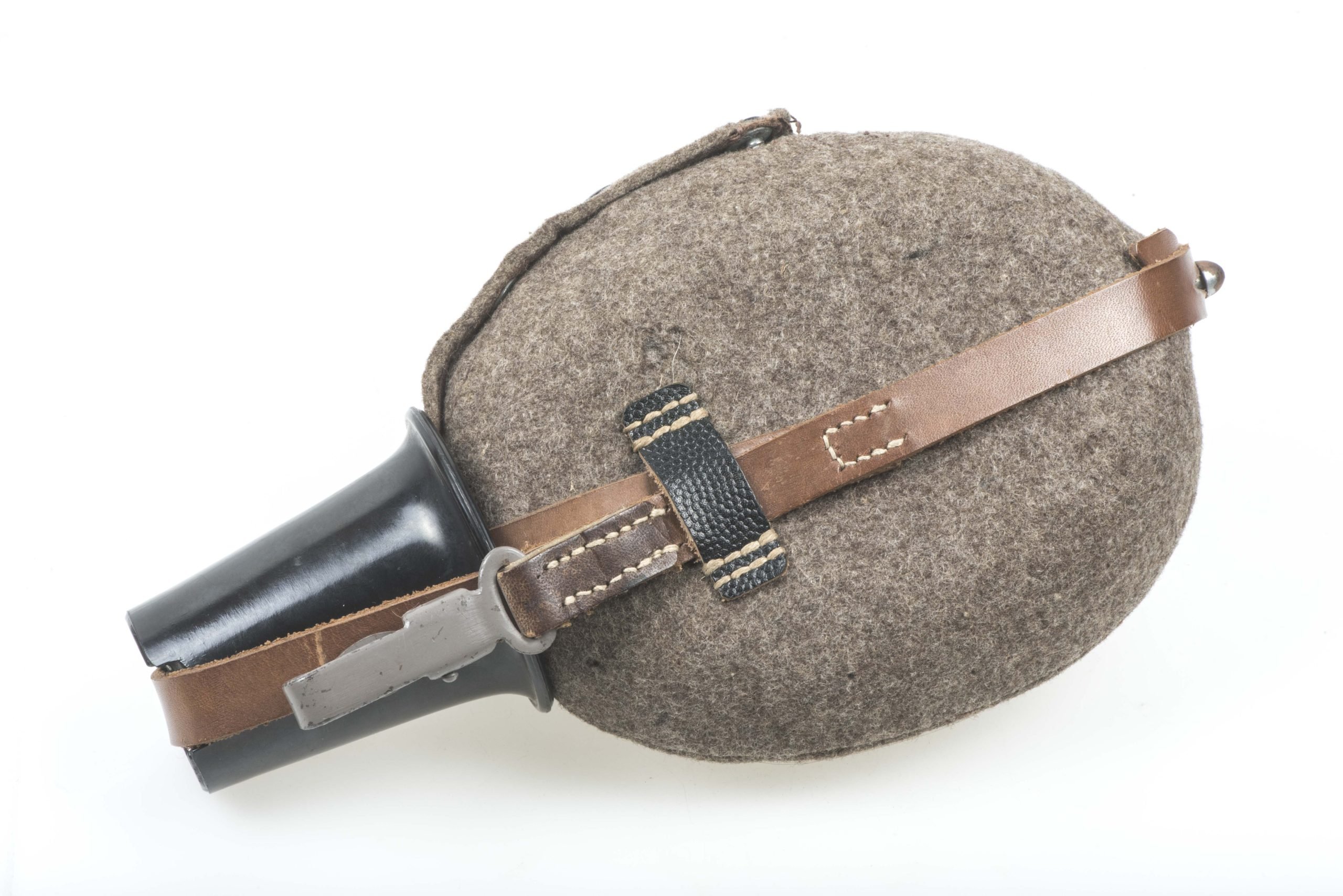 Unissued M31 canteen marked G&CL 43 — image 2