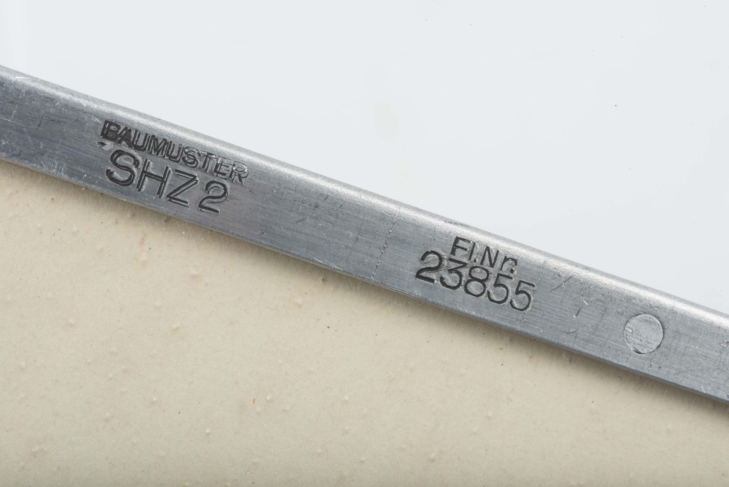 Rare Luftwaffe Schutzhülle für Zielkarten FL 23855 SHZ 2 marked Paul Gebhardt Söhne, Berlin 1940 — image 4