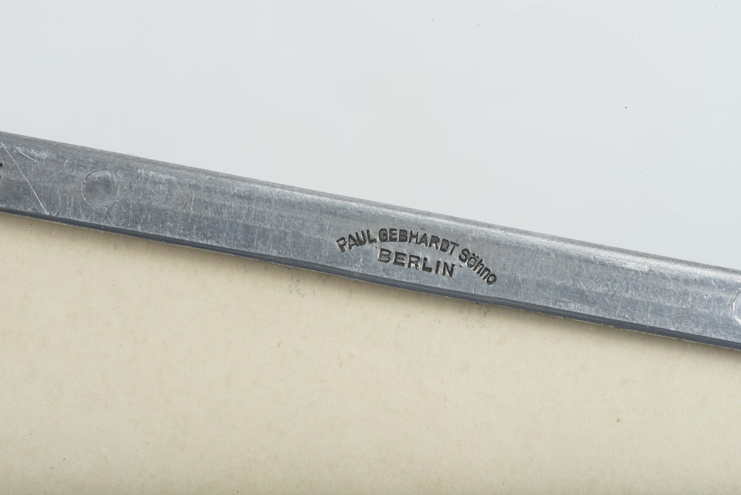 Rare Luftwaffe Schutzhülle für Zielkarten FL 23855 SHZ 2 marked Paul Gebhardt Söhne, Berlin 1940 — image 3