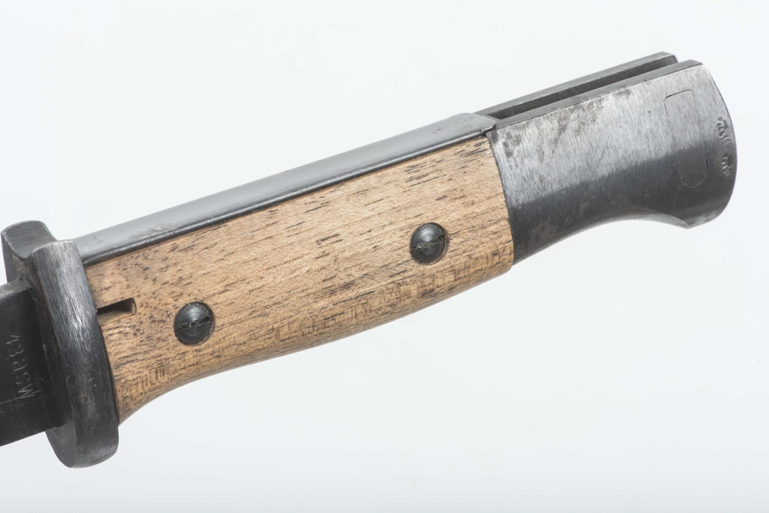 Unissued matching K98 bayonet marked 43 asw #2813 — image 18
